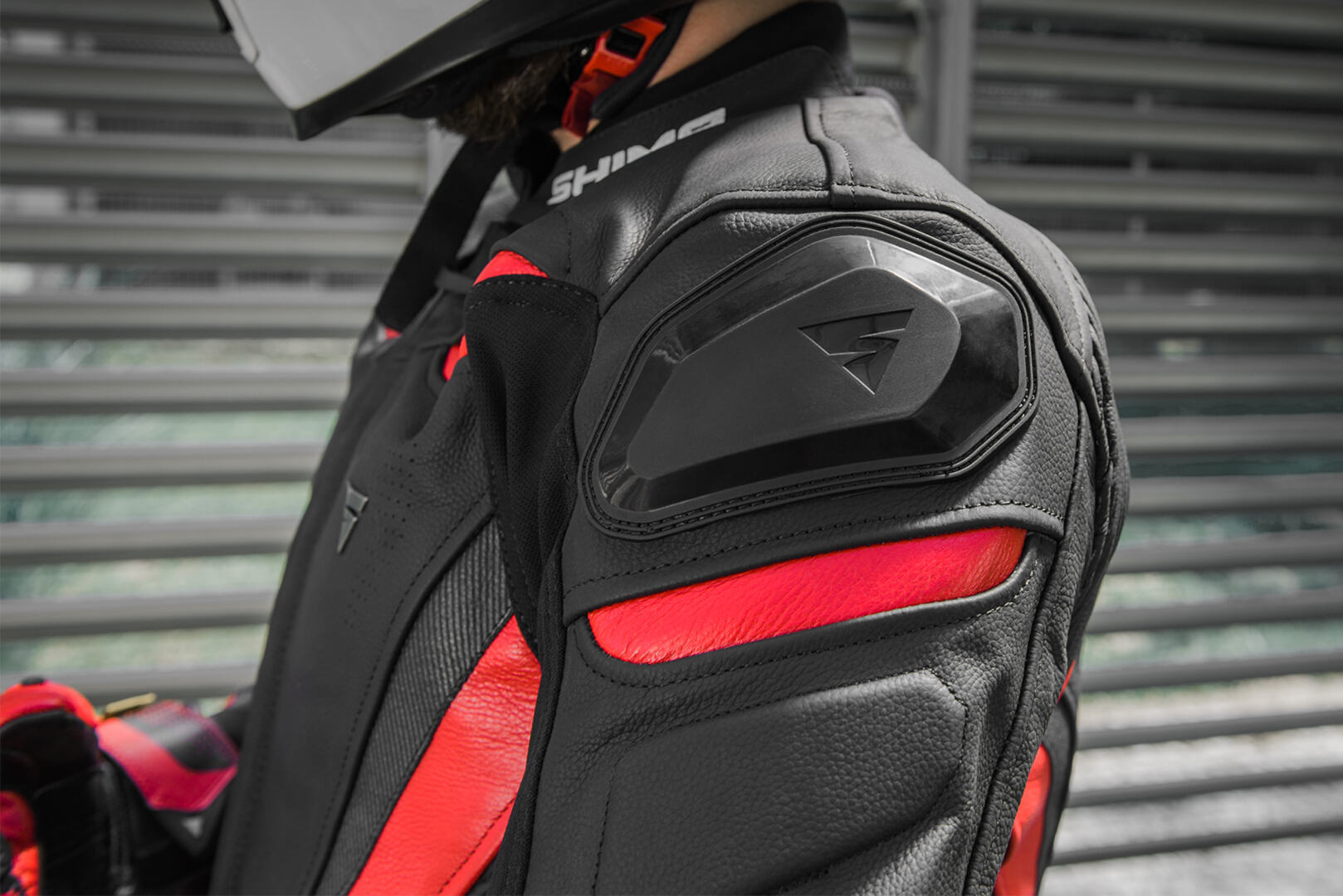SHIMA Chase Motorrad Lederjacke schwarz/rot 54 Abbildung 5