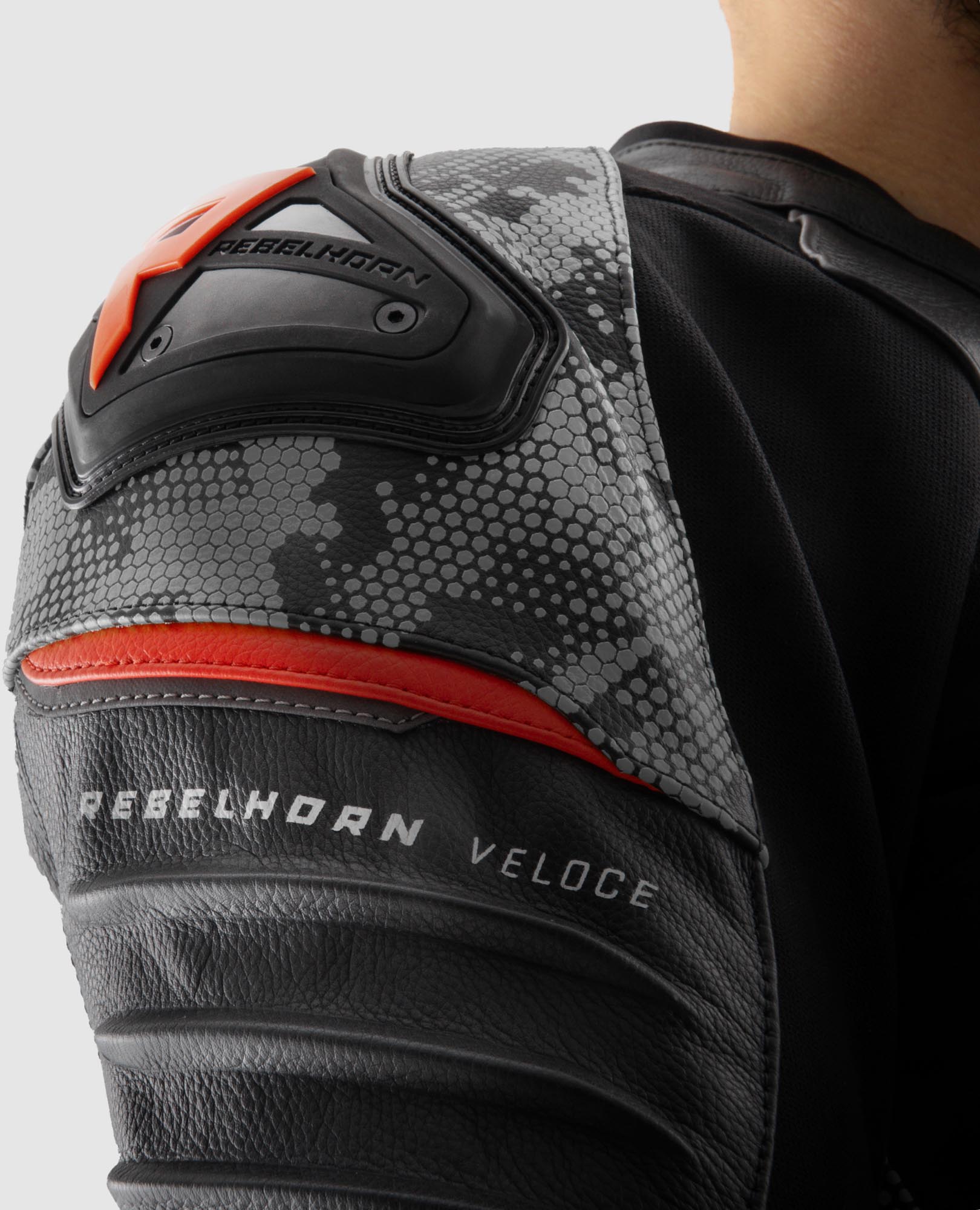Rebelhorn Veloce Camo Motorcycle Leather Jacket black/grey/red 56 Figure 15