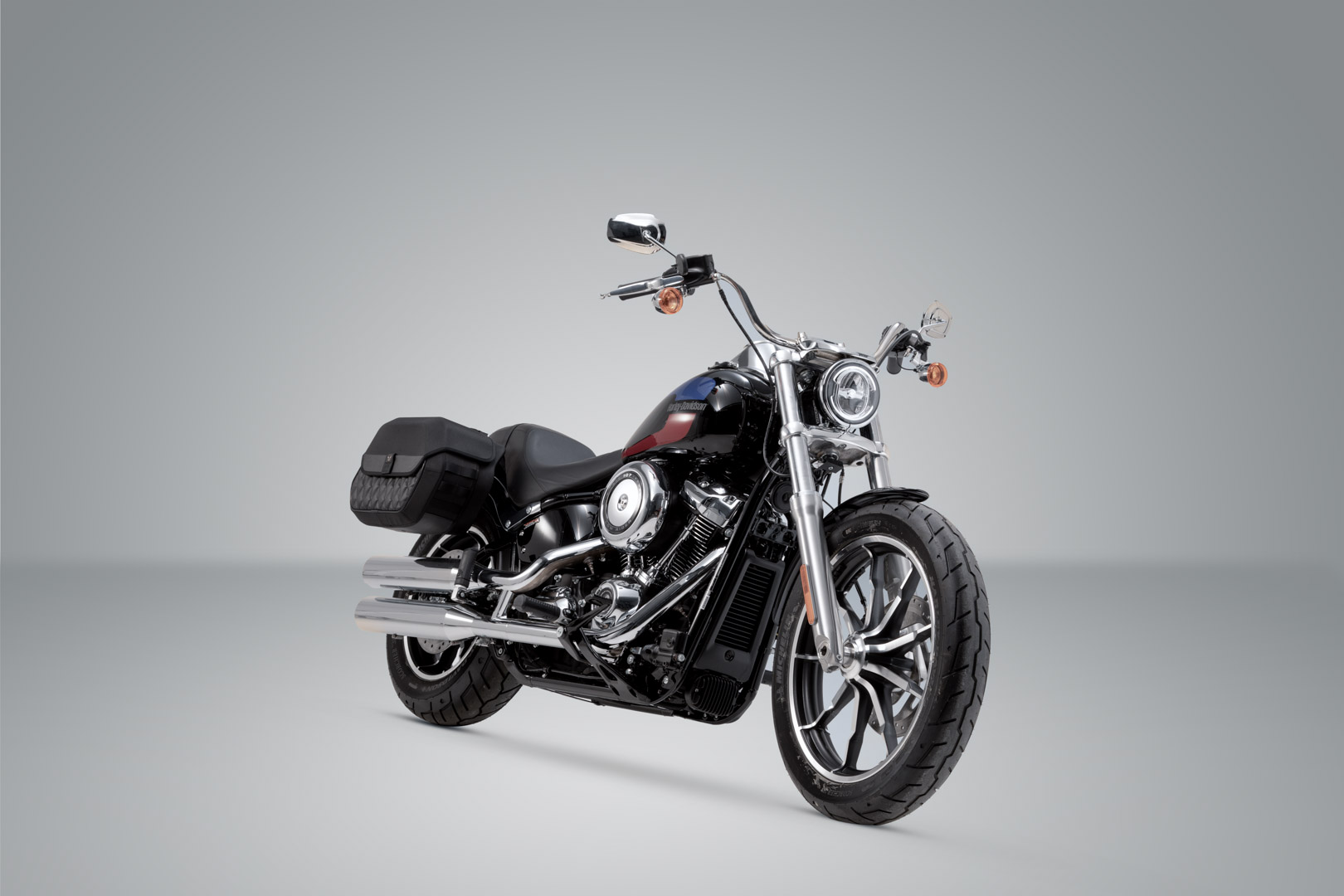 Sistem de genți laterale SW-Motech Legend Gear LH1/LH1 - 2x 19.5 l. Softail Low Rider / S (17-). Figura 2