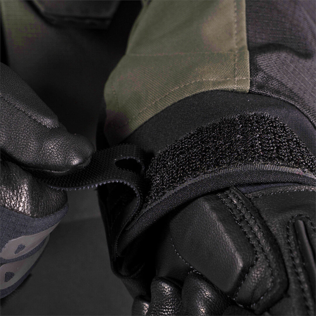 Side view of Leatt ADV Multitour 5.5 waterproof Motorcycle Textile Jacket
