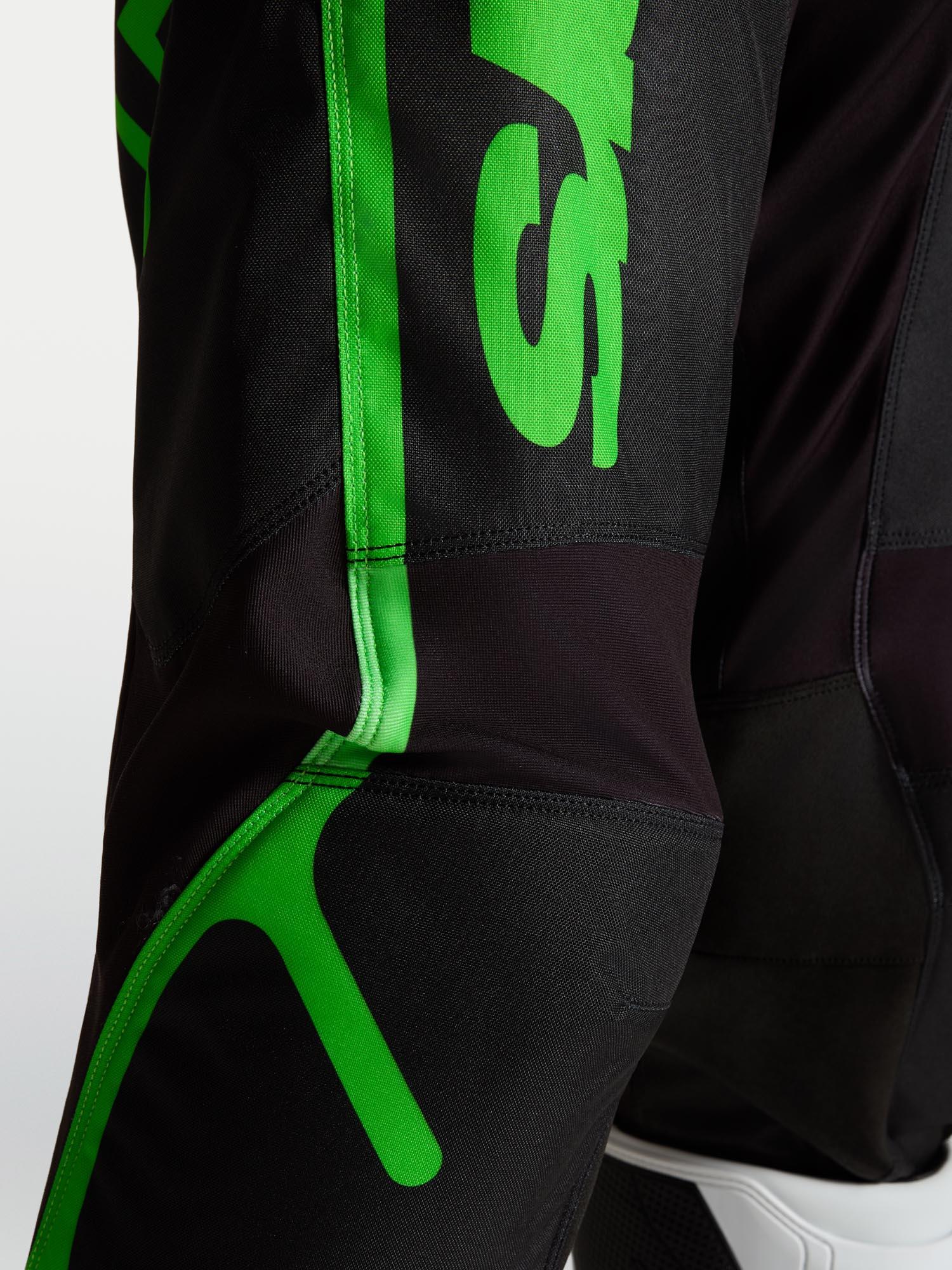 Side view of Alpinestars Fluid Apex V2 Motocross Pants