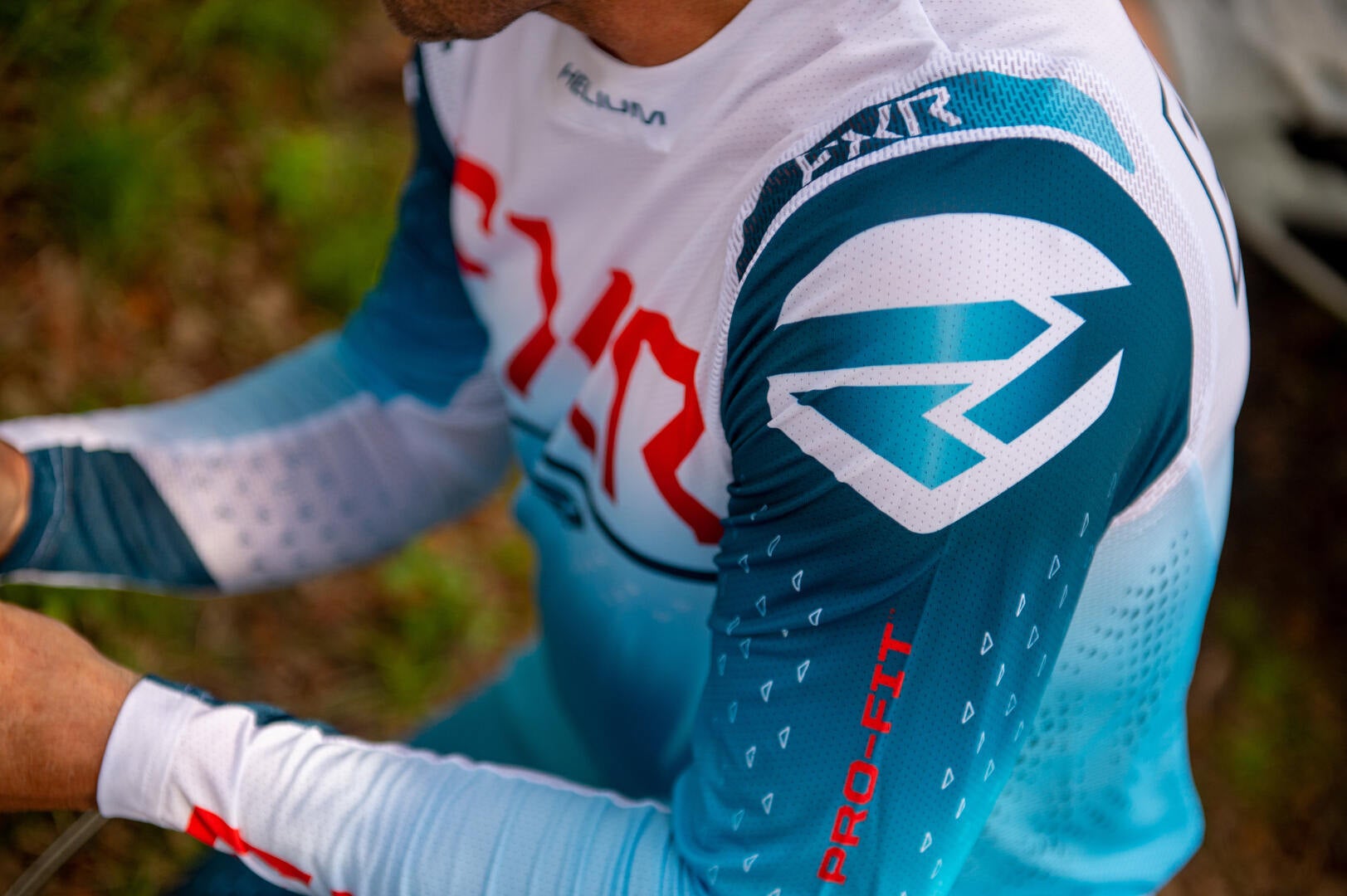 FXR Helium 2023 Motocross Jersey hellblau/weiß M Abbildung 6