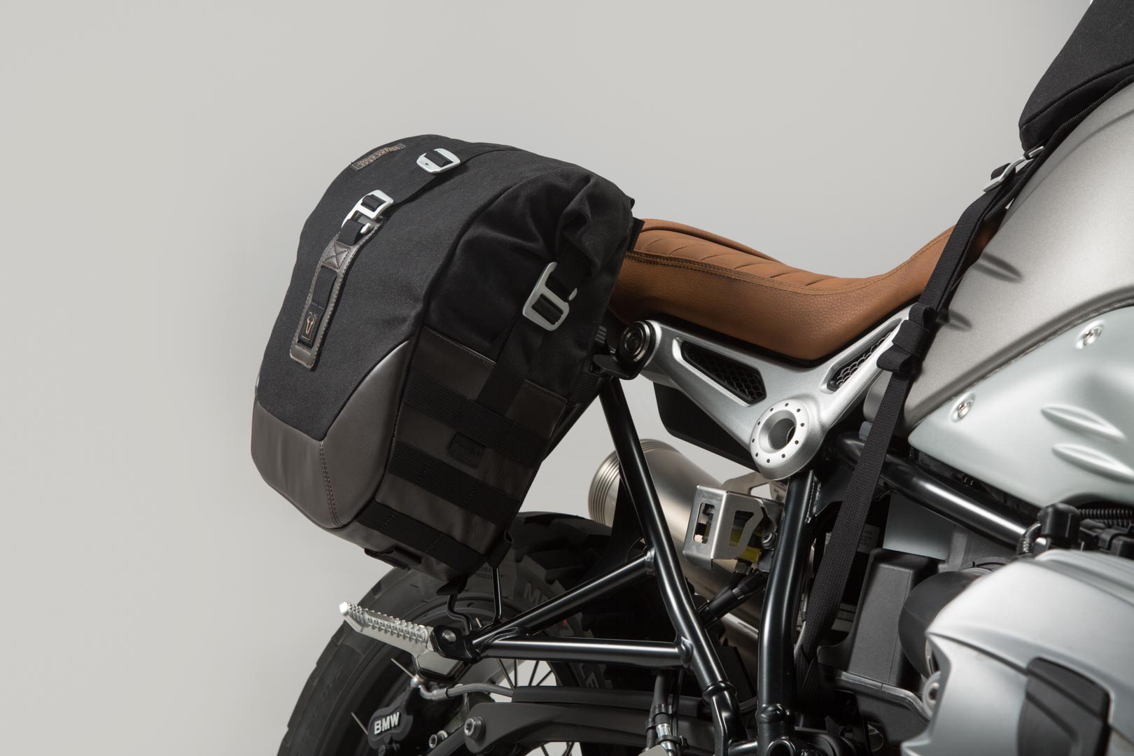 SW-Motech Legend Gear sistem de geantă laterală LC - BMW R nineT Scrambler (16-). Figura 2