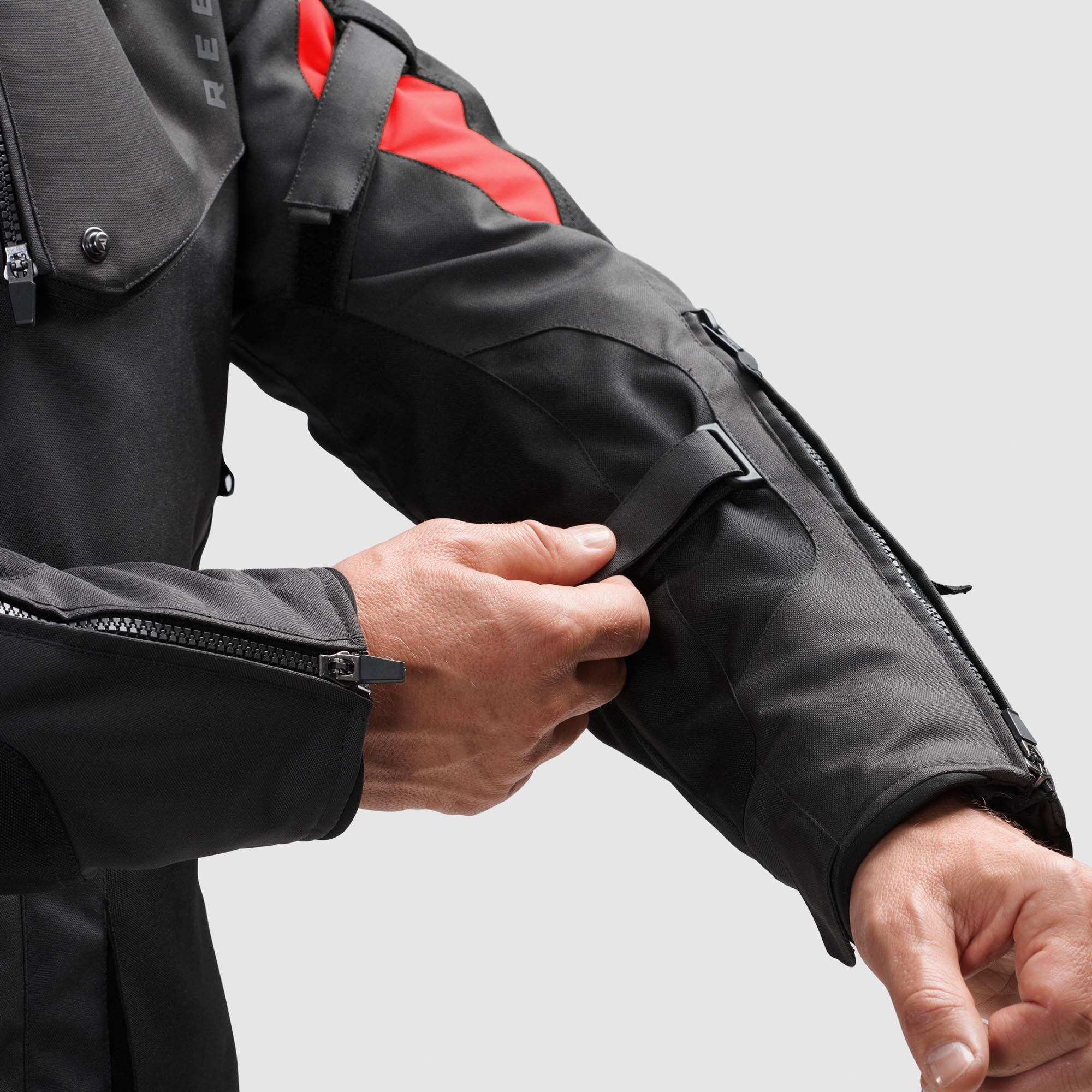 Side view of Rebelhorn Hiker 4 waterproof Motorcycle Textile Jacket