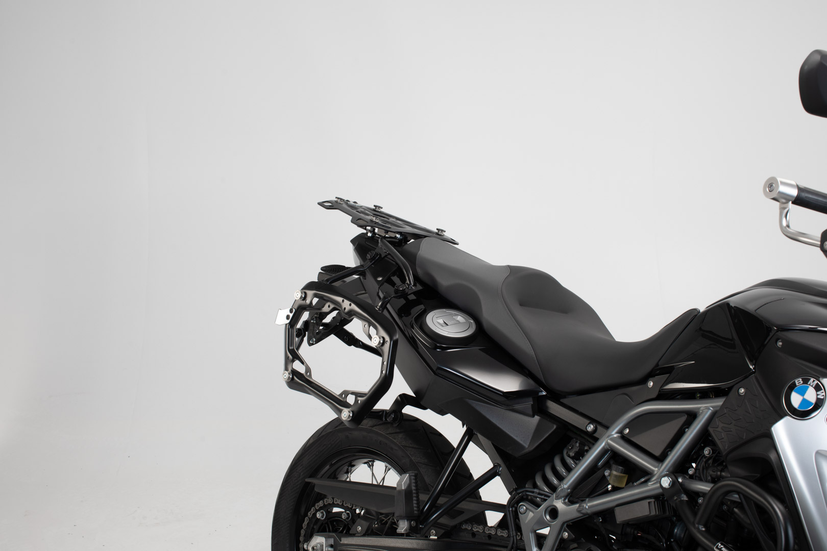 Sistem de carcasă din aluminiu SW-Motech TRAX ADV - Negru. 37/45 l. BMW F 800 / 700 / 650 GS (07-18). Figura 2
