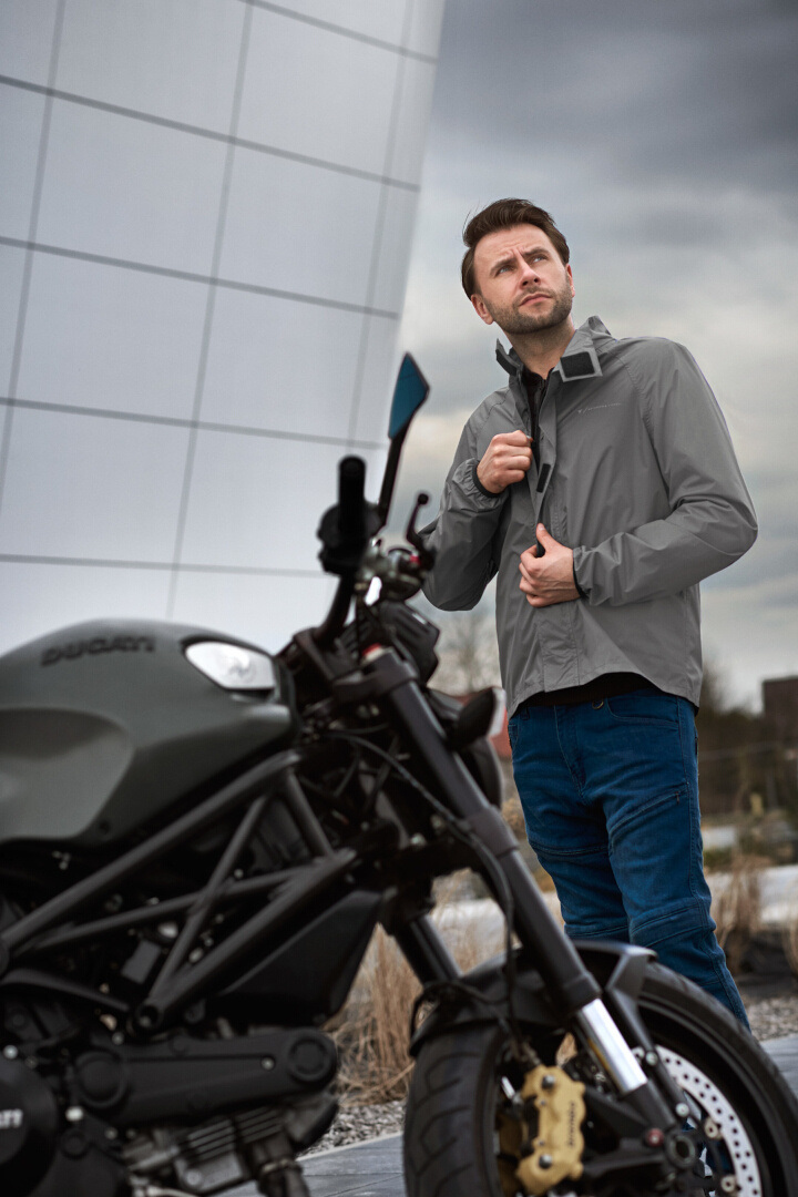 SHIMA Rainshell Motorcycle Rain Jacket S Figure 5