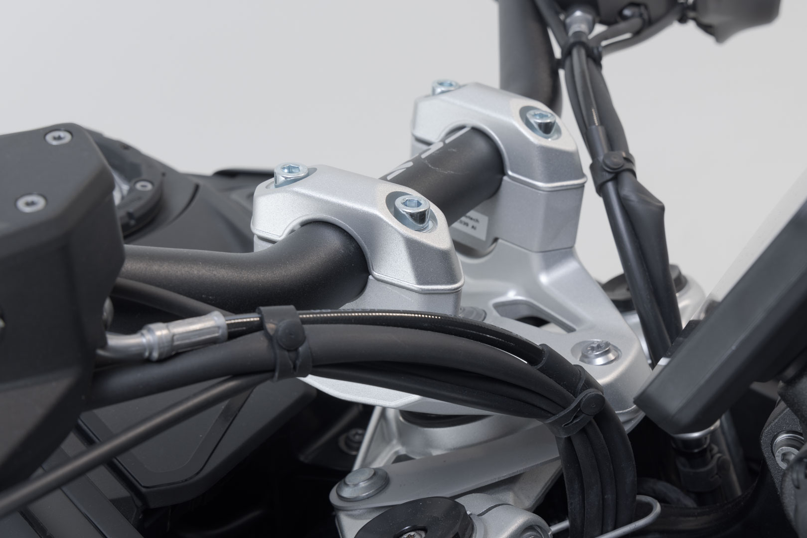 Ridicător de bară SW-Motech - H=30mm. Argintiu. BMW R 1300 GS (23-)/Adv (24-). Figura 3