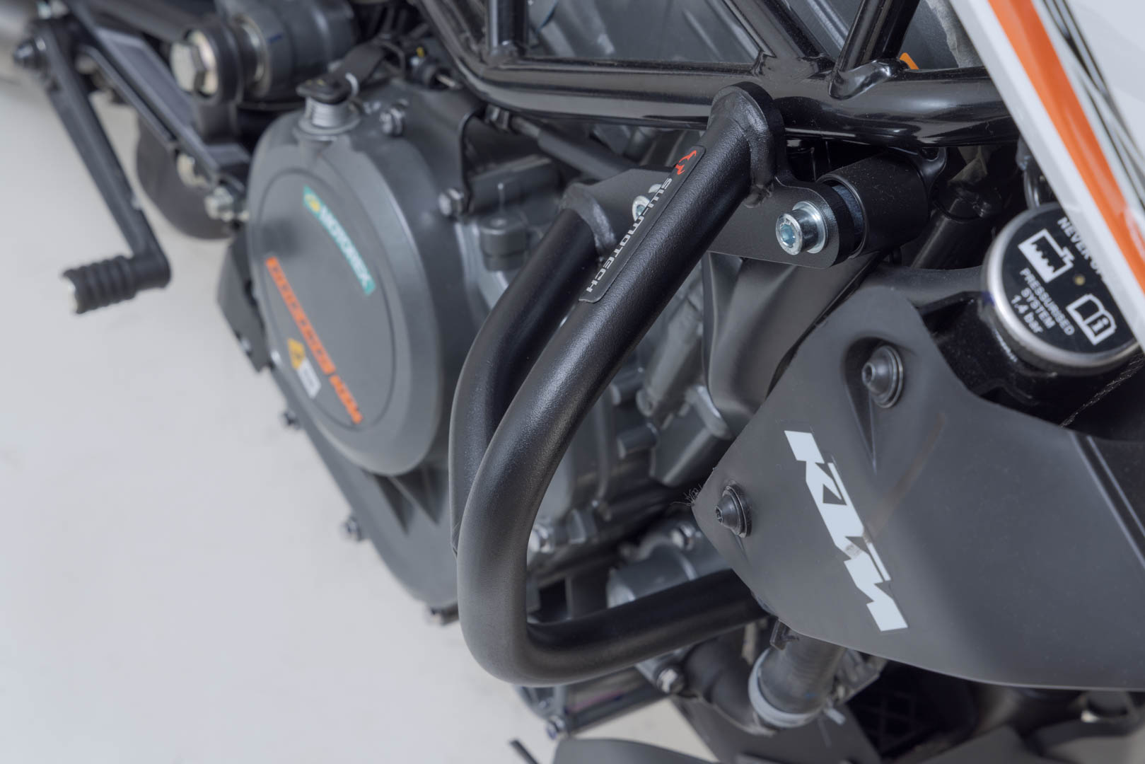 SW-Motech Crash bar - Negru. KTM 390 Duke (13-23). Figura 3