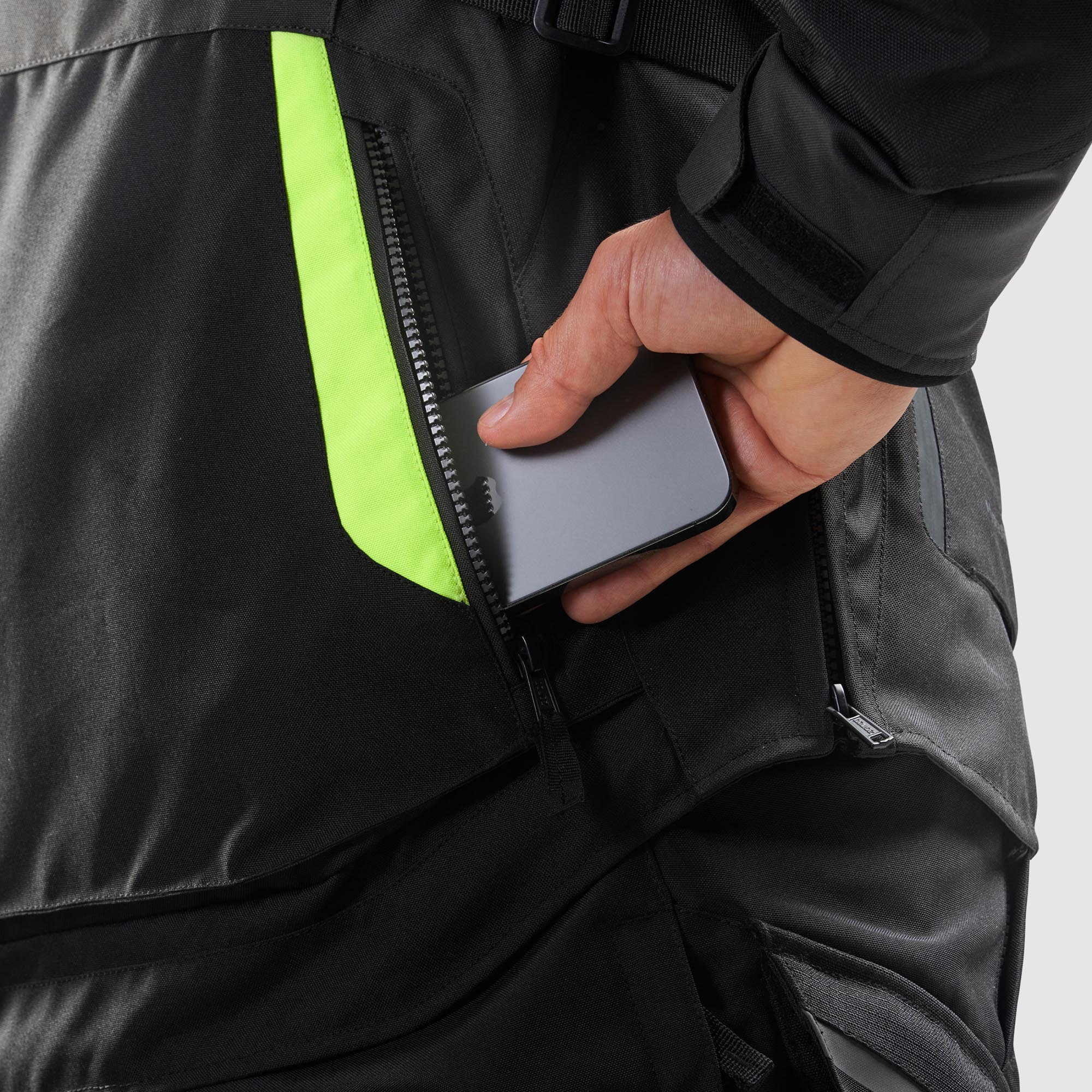 Side view of Rebelhorn Hiker 4 waterproof Motorcycle Textile Jacket