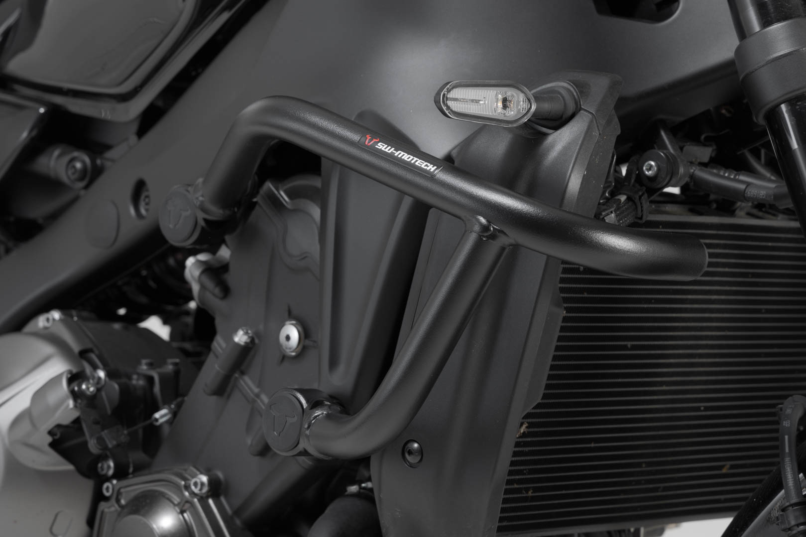 SW-Motech Crash bar - Negru. Yamaha MT-09 / SP (20-), XSR900 (21-). Figura 1