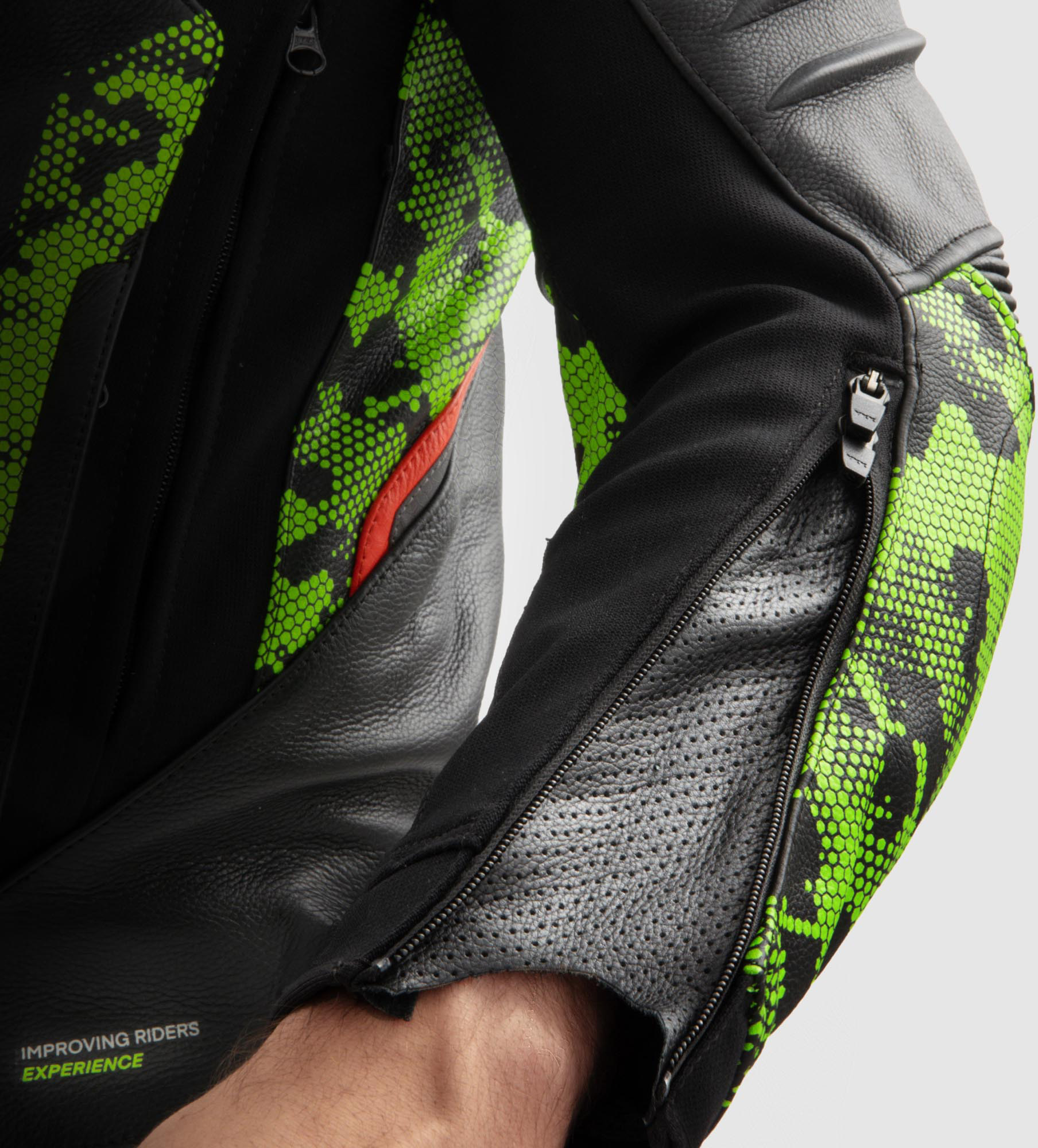 Rebelhorn Veloce Camo Motorcycle Leather Jacket black/green/red 54 Figure 8