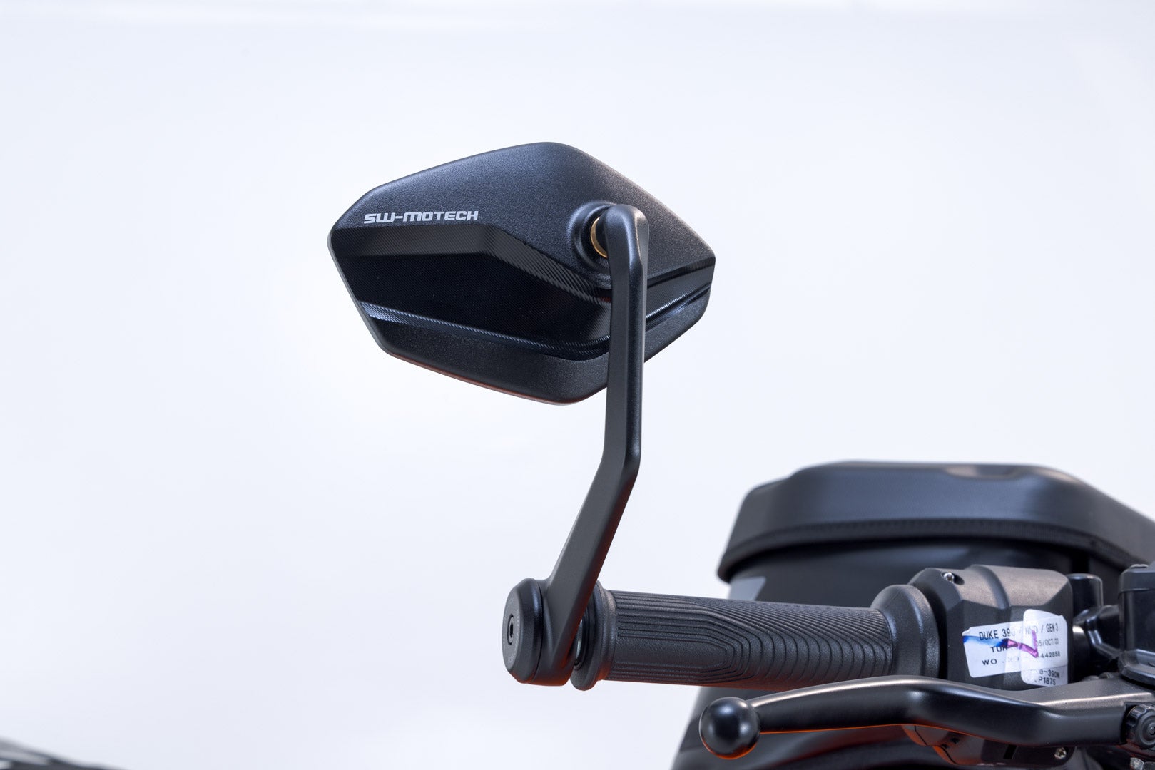 SW-Motech Bar エンドミラー - アプリリア、ドゥカティ、ホンダ、KTM、ヤマハモデル。 図4