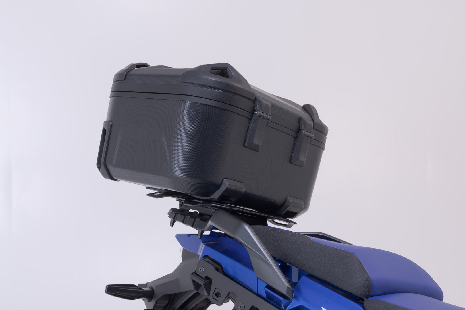 Setul SW-Motech Adventure DUSC cu majusculă L - Negru. Suzuki V-Strom 1050DE (21-). Figura 5