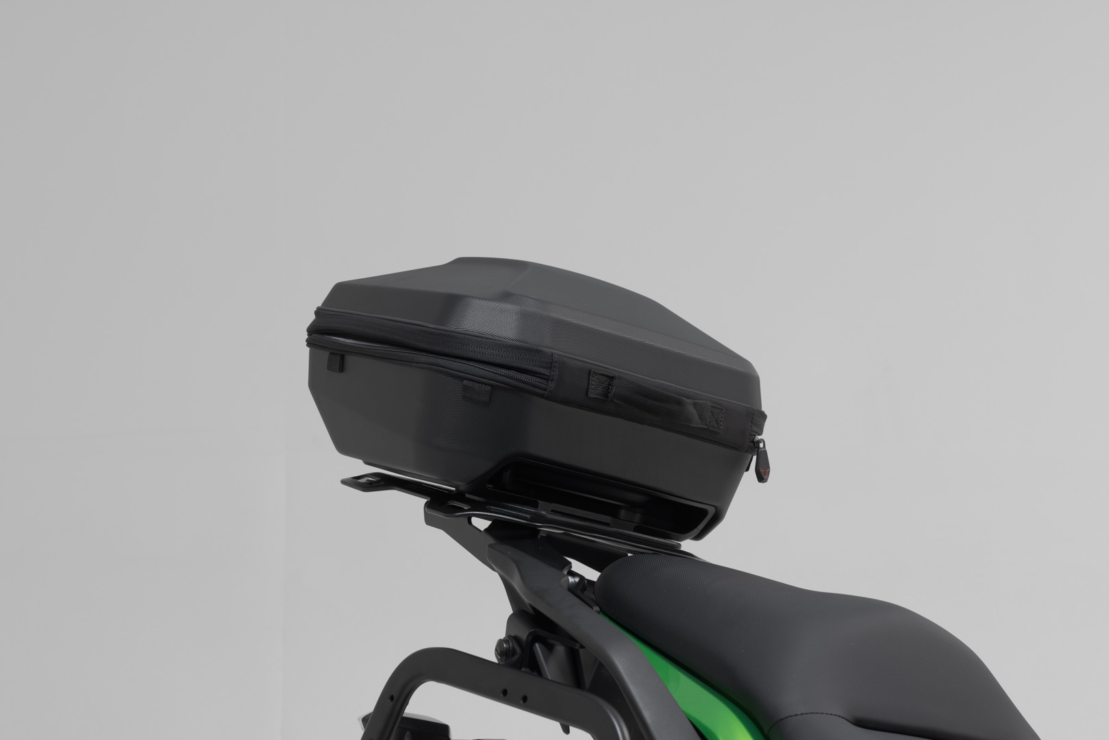 Sistem topcase SW-Motech URBAN ABS - Negru. Kawasaki Versys 650 (14-). Figura 5