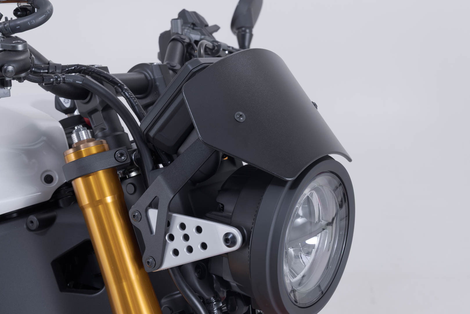 SW-Motech vindruta - svart. Yamaha XSR900 (21-). Figur 4