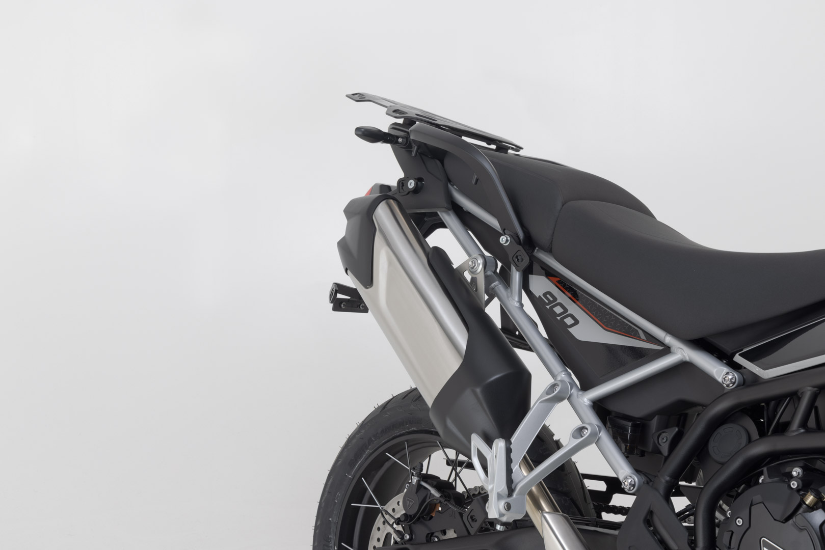Portavion lateral SW-Motech PRO - Negru. Triumph Tiger 900 GT/GT Pro/Rally Pro. Figura 5