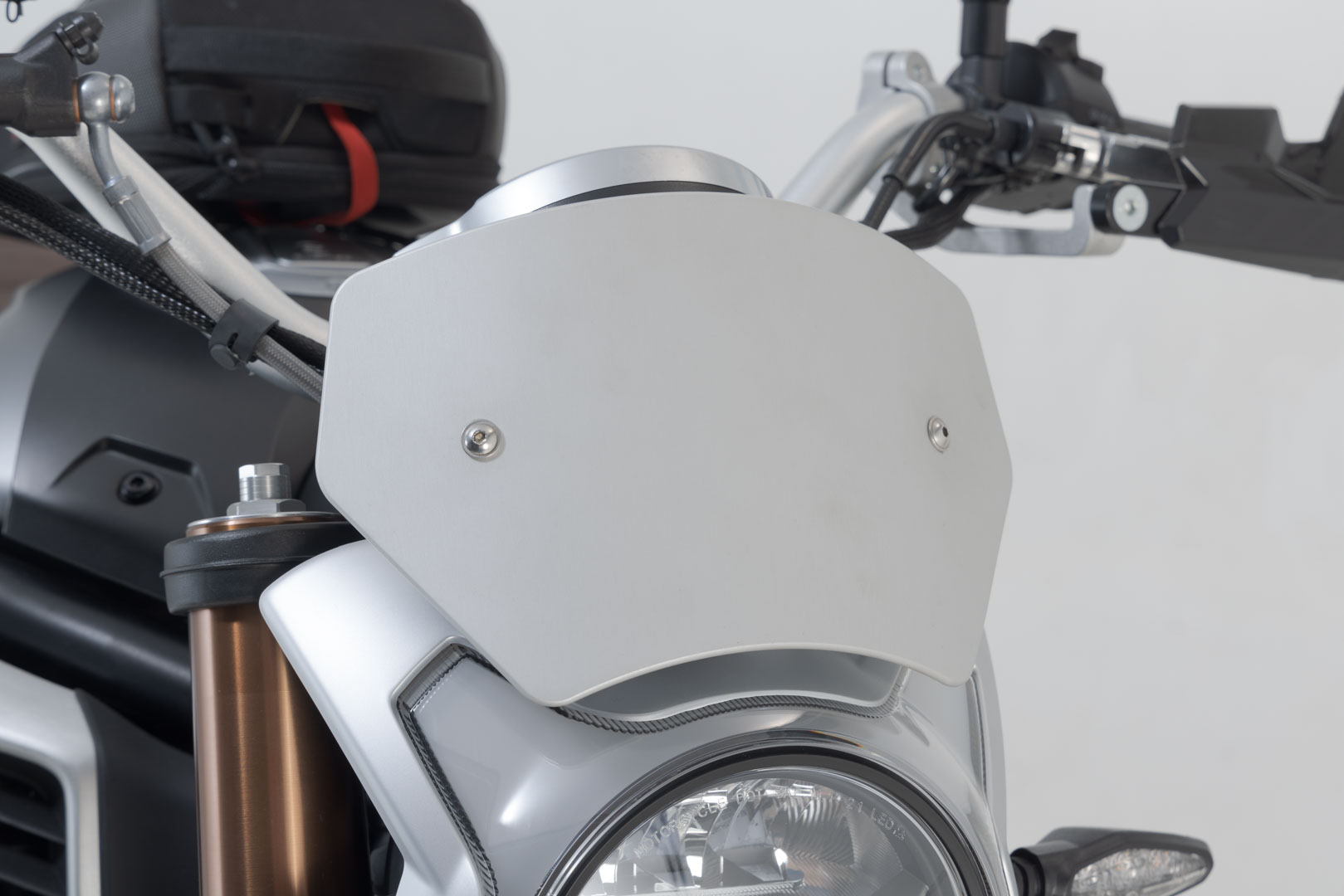 Parbrizul SW-Motech - Argintiu. CFMoto 700CL-X Heritage (22-). Figura 4
