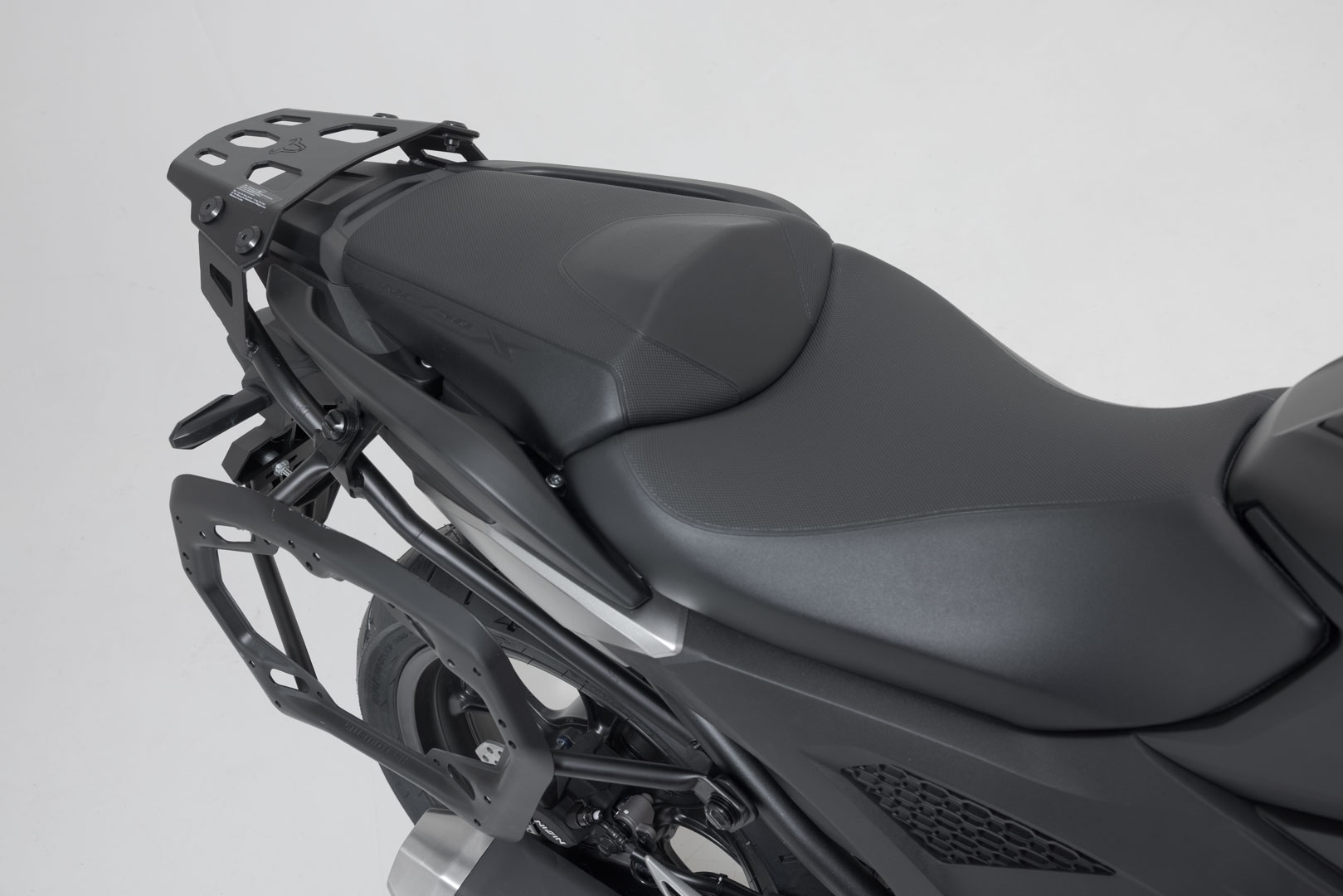Setul de aventură SW-Motech TRAX ADV - Argint. Honda NC750X / XD (20-). Figura 4