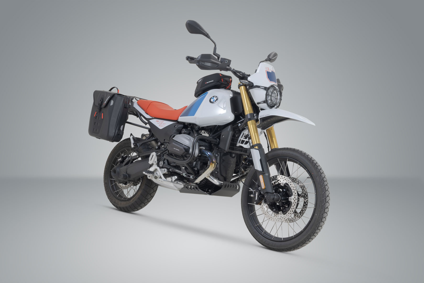 SW-Motech SysBag WP M/M system - BMW R12 G/S (25-). Figur 2