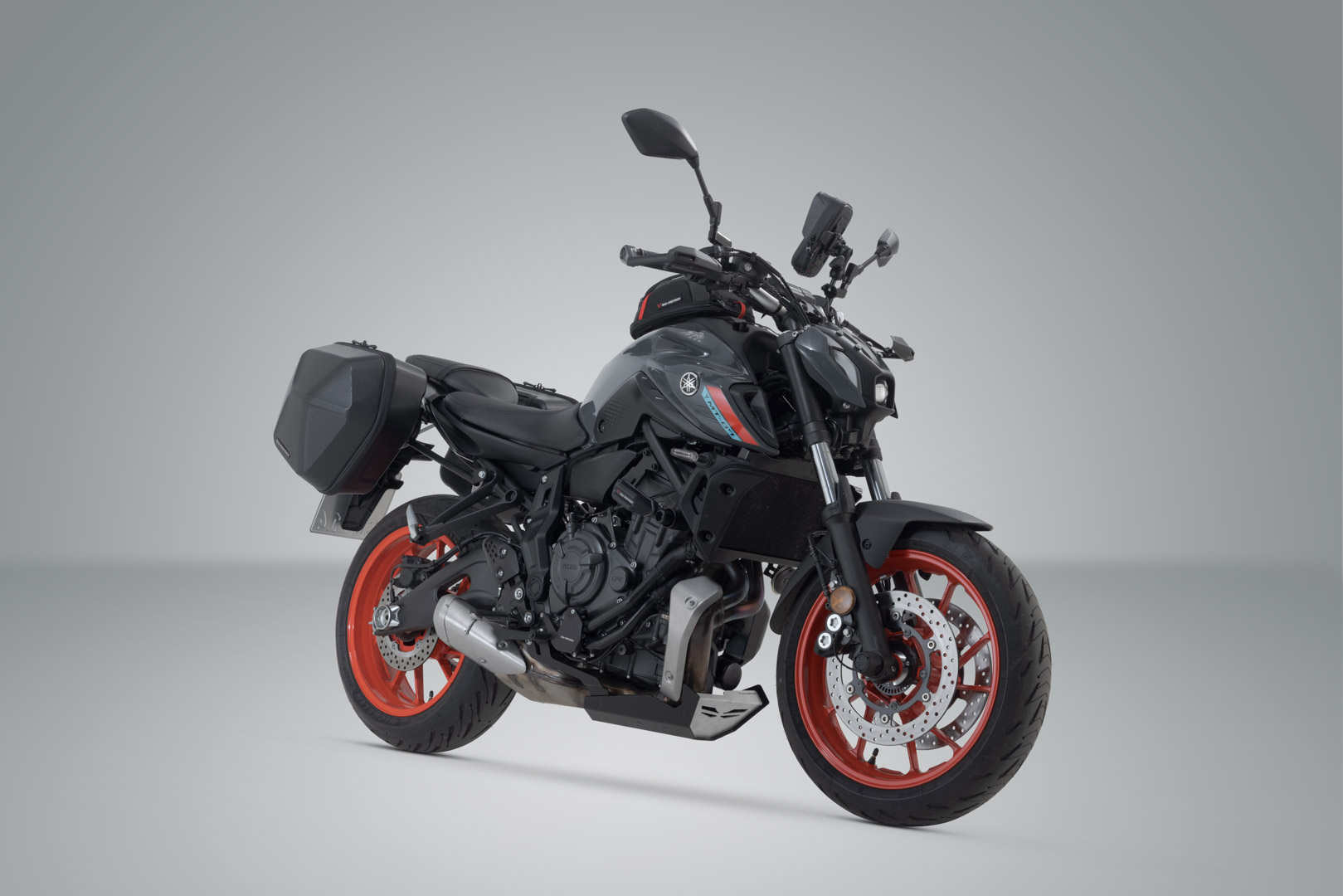 Sistem lateral SW-Motech URBAN ABS - 2x 16,5 l. Yamaha MT-07 (18-24). Figura 2