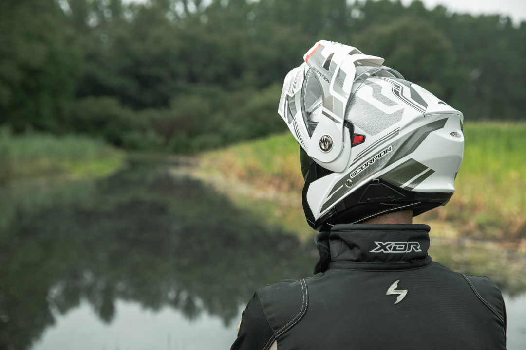 Scorpion ADX-2 Carrera Casque Blanc/argent S (55/56) Figure 8