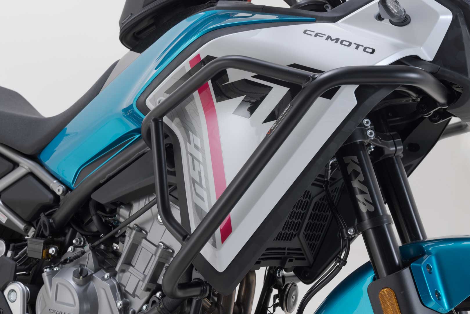 SW-Motech Krockbågar - Svart. CFMoto 450MT (23-). Figur 1