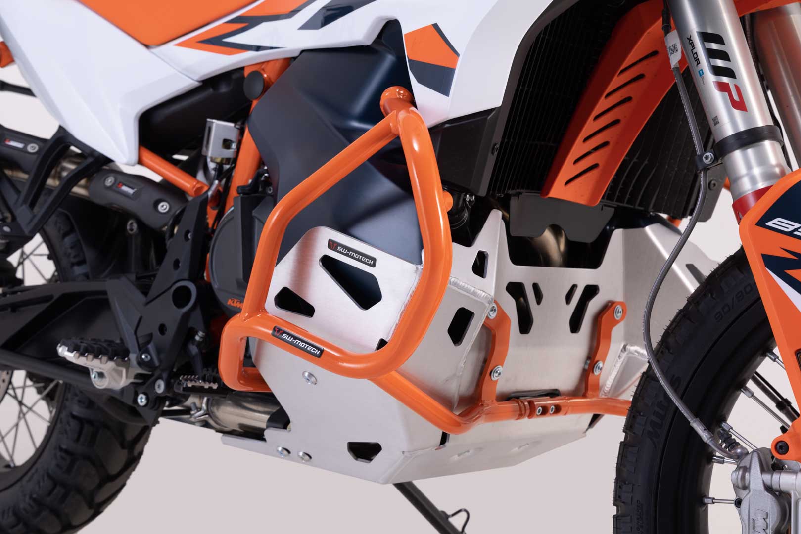 SW-Motech Crash bar - Portocaliu. KTM 790 Adv/R (19-21), 890 Adv/R (20-22). Figura 3