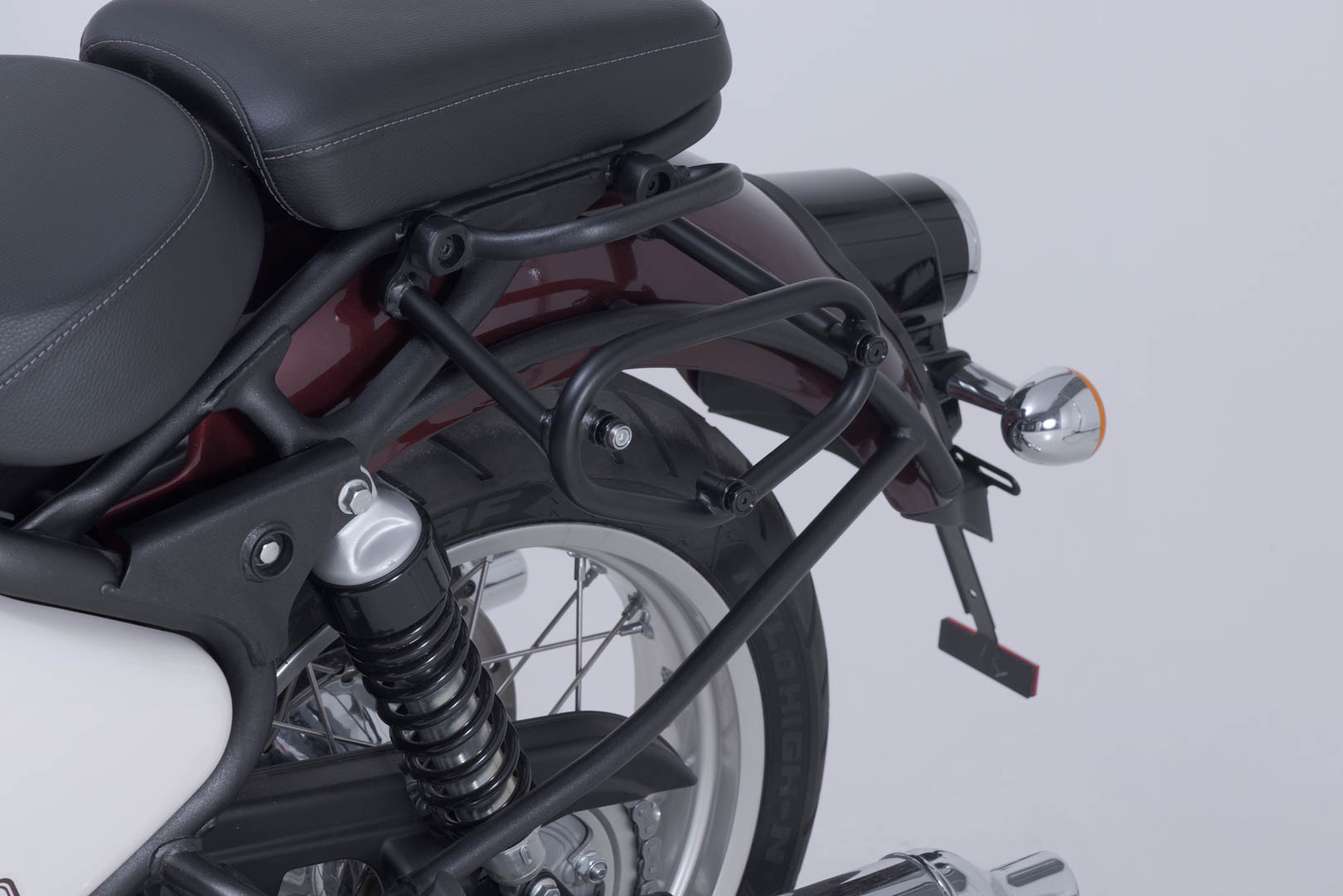 SW-Motech SLC porta-aviões lateral esquerdo - Royal Enfield Classic 650 (24-)/Shotgun 650 (22-). Figura 3