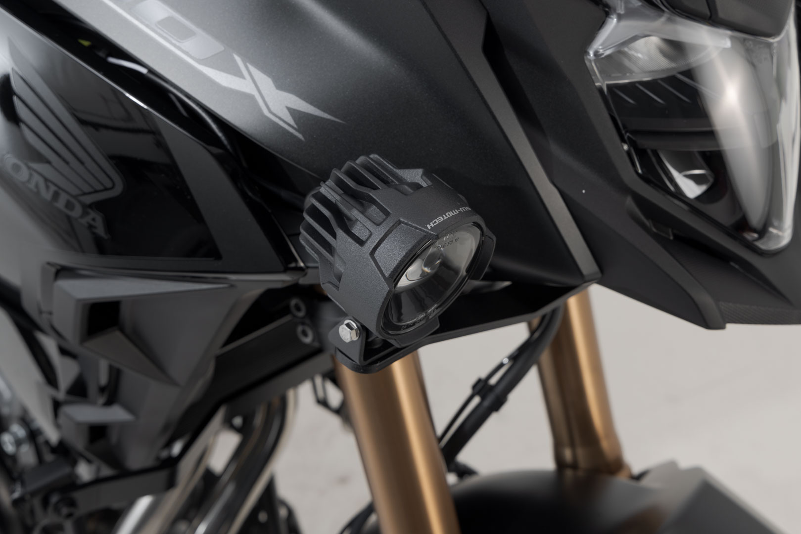 Montura lumină SW-Motech - Neagră. Honda CB500X (18-), NX500 (23-). Figura 5