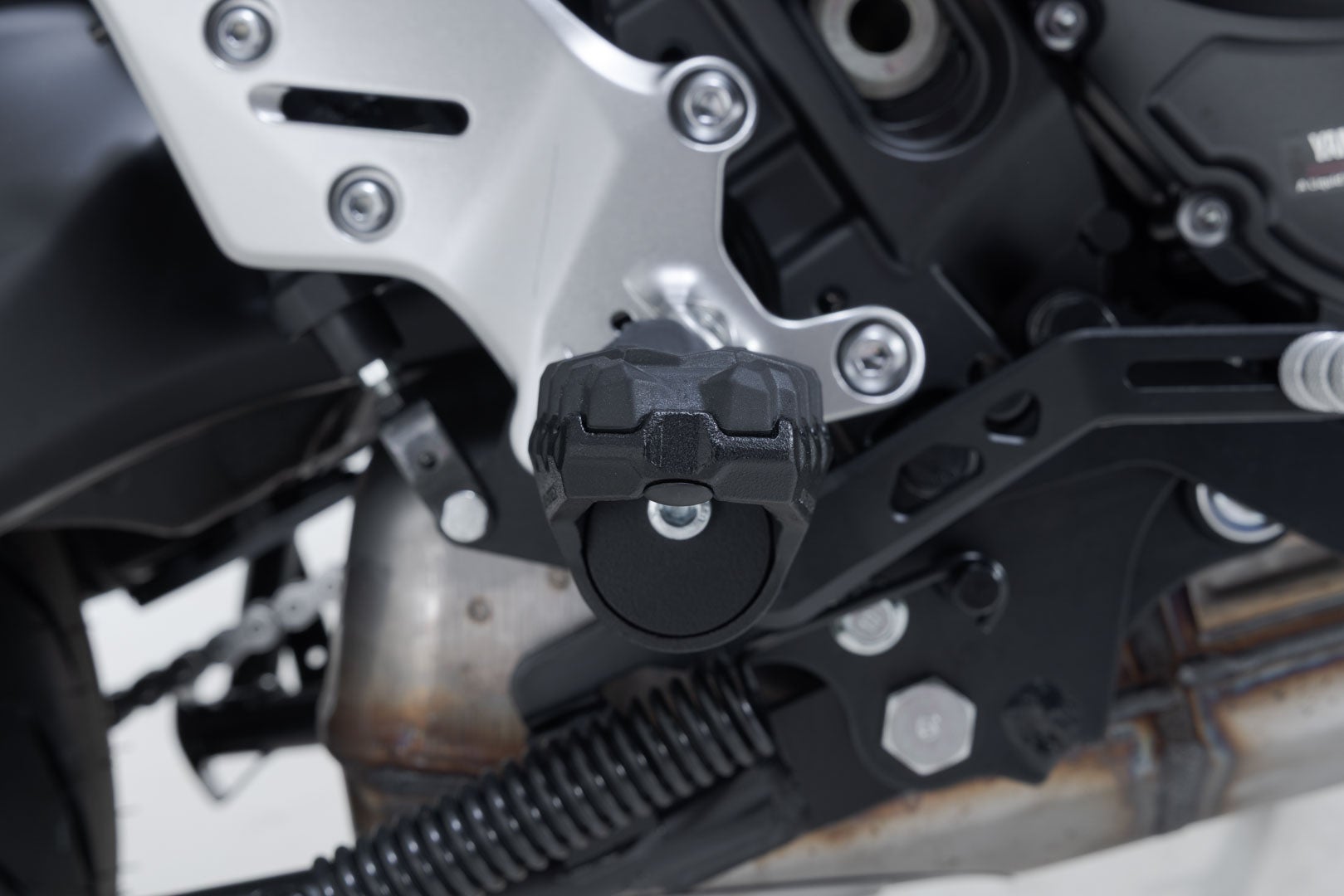 Side view of SW-Motech EVO footrest kit - Black. Yamaha Tracer 9 / GT / GT+ (24-).
