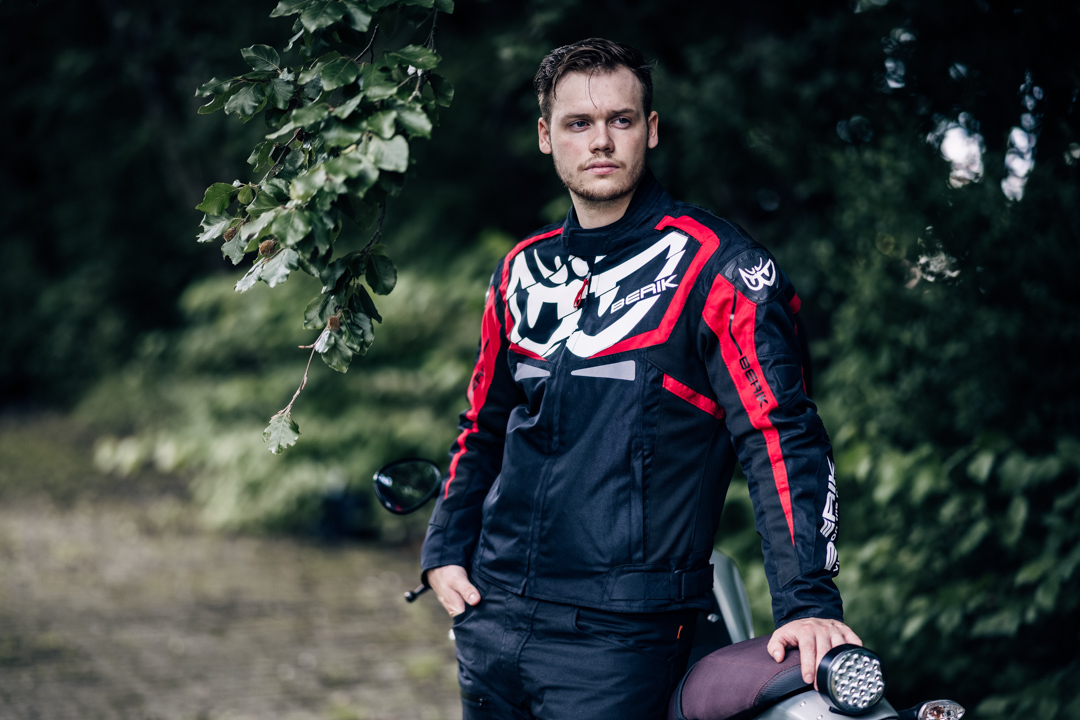 Berik Radic Evo Waterproof Motorcycle Textile Jacket black/red 50 Figure 3