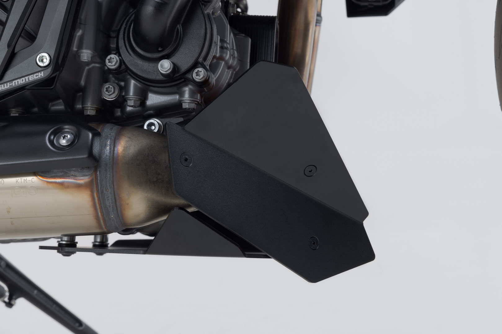 SW-Motech Frontspoiler - Orange/Svart. KTM 990 Duke (23-). Figur 5
