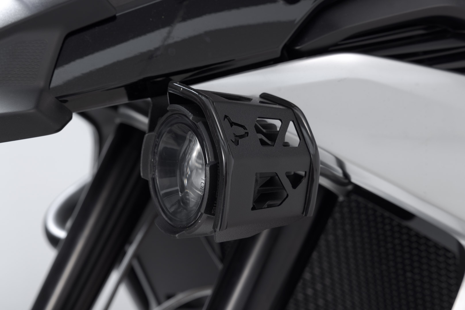 Protecții de lumină SW-Motech EVO - Negri. Figura 4
