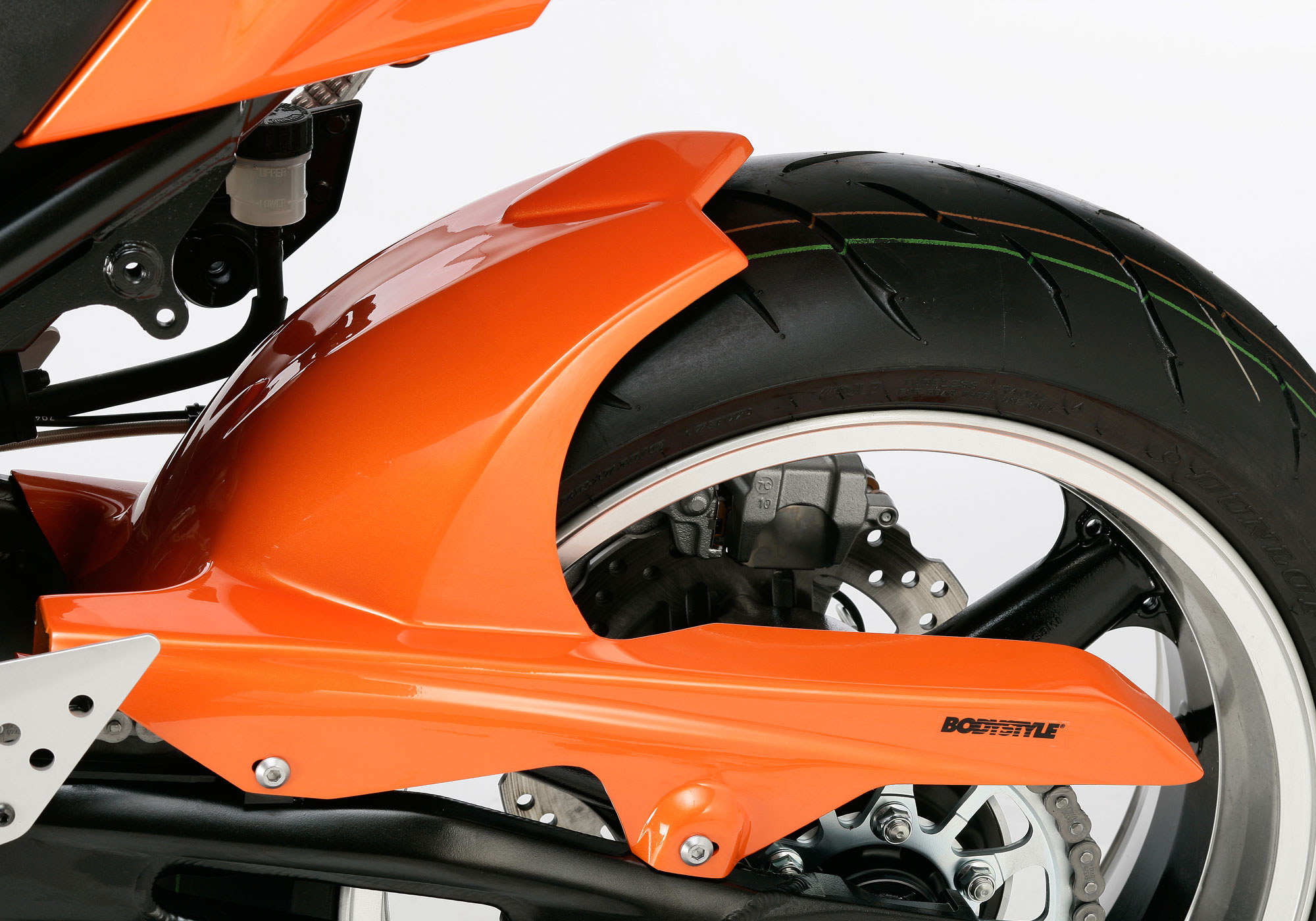 BODYSTYLE rear hugger ABS plastic nevopsit Figura 1