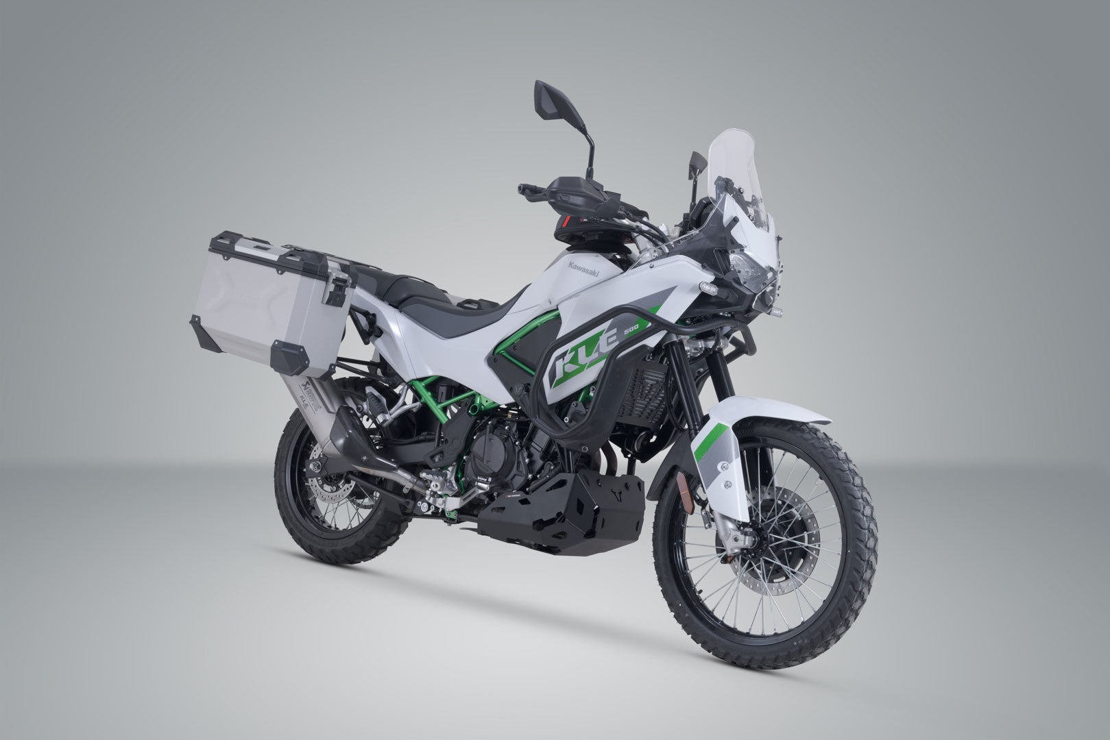 SW-Motech TRAX ADV Alukoffer-System + Akrapovic - Silbern. 45/37 l. Kawasaki KLE500/KLE500 SE (26-). Abbildung 2