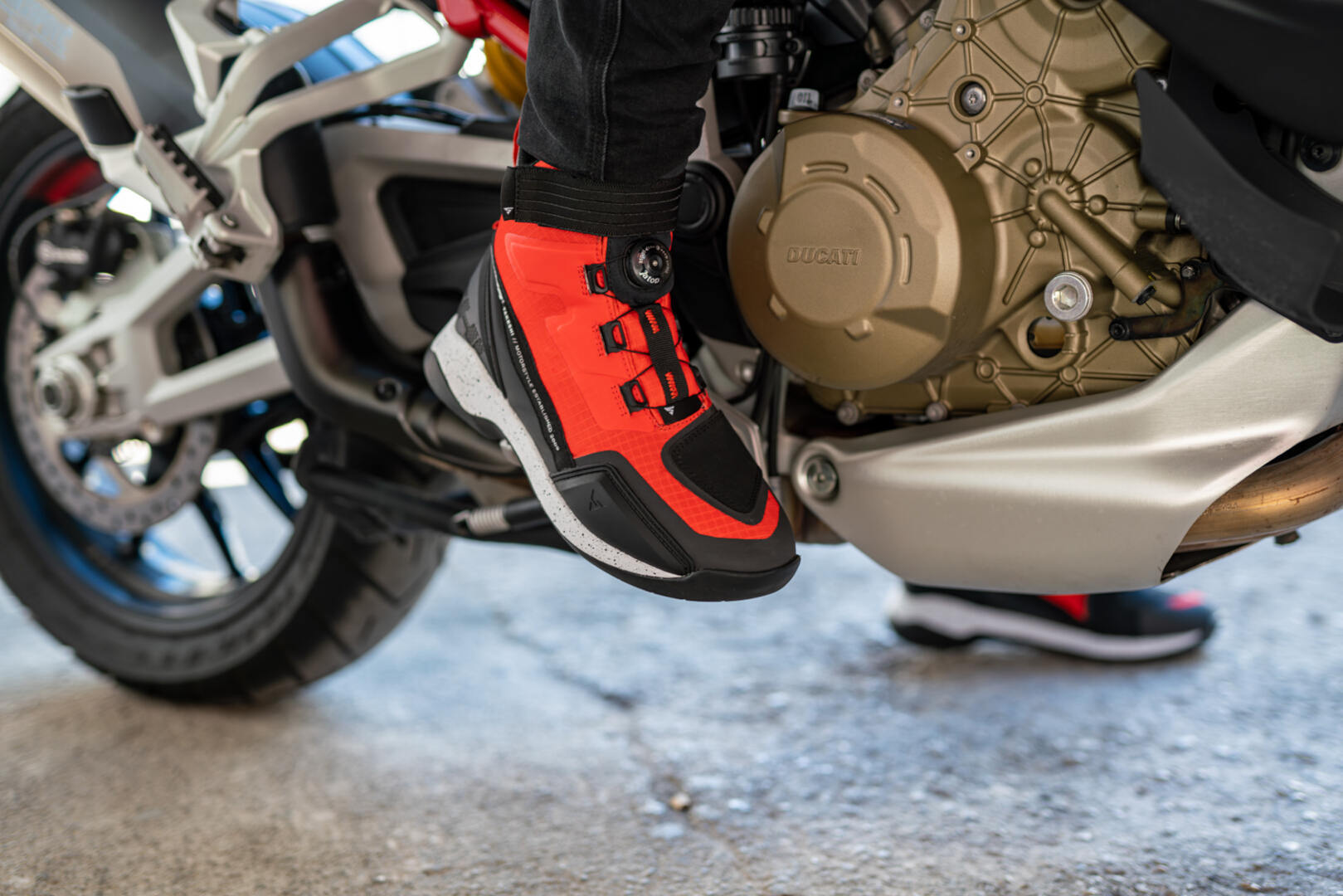 SHIMA Takeshi Motorcycle Boots red/black/white 45 Figure 5