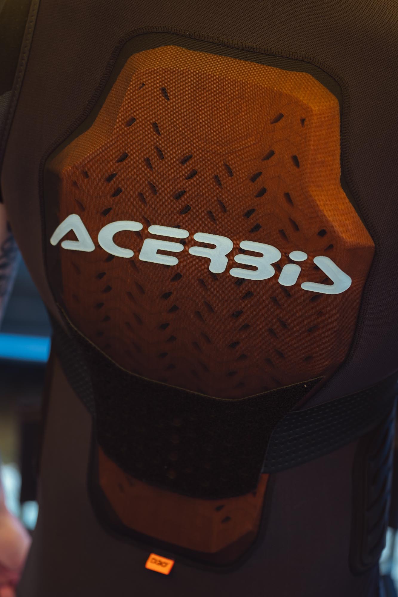 Acerbis P035 Chest Amour Figura 12