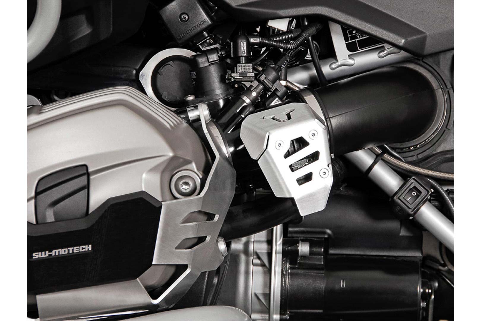 Protecție pentru potențiometru SW-Motech - Argintiu. BMW R 1200 GS (08-12) / R nineT (14-). Figura 2
