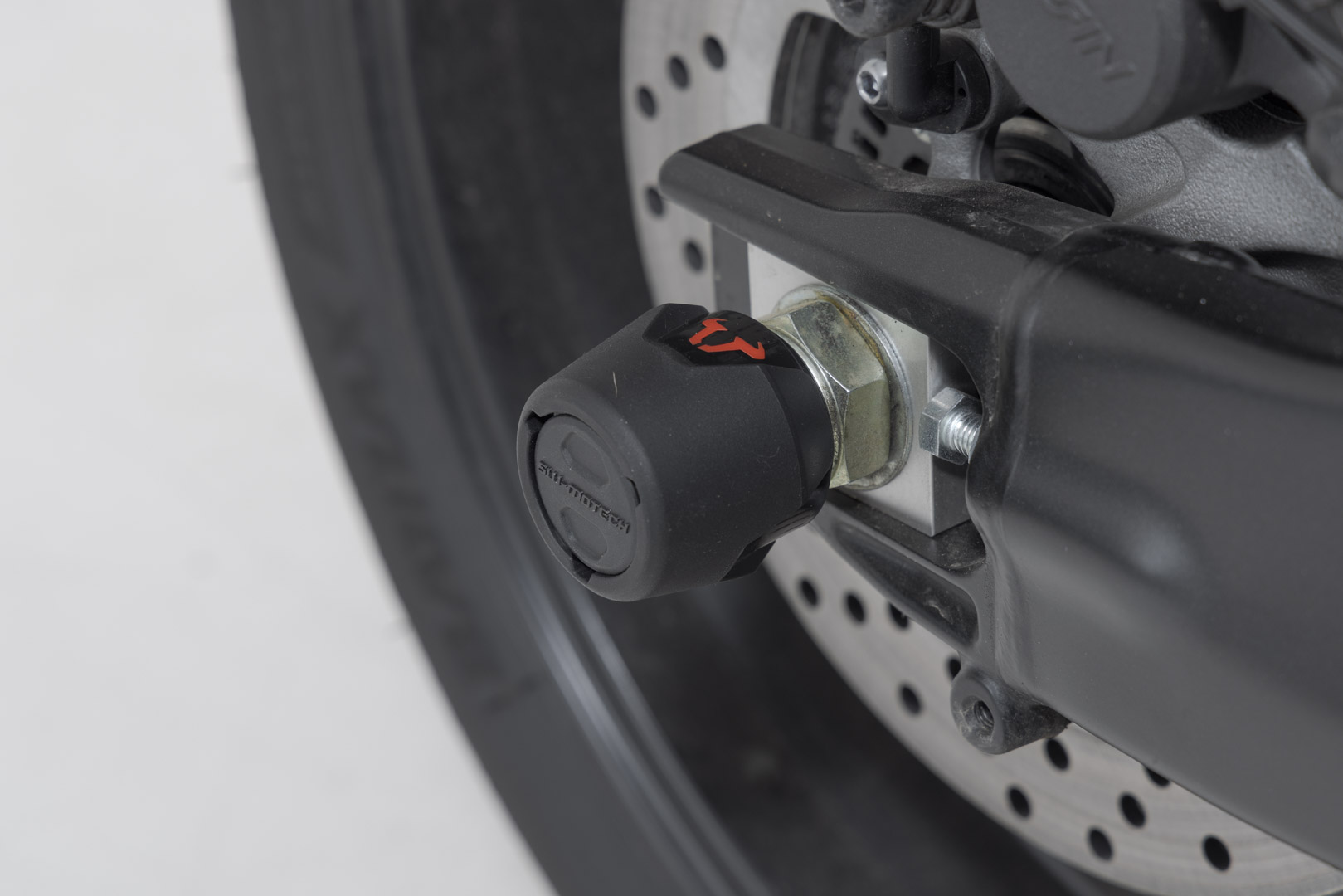 Set SW-Motech Slider pentru puntea spate - Negru. Yamaha MT-09 (20-). Figura 4