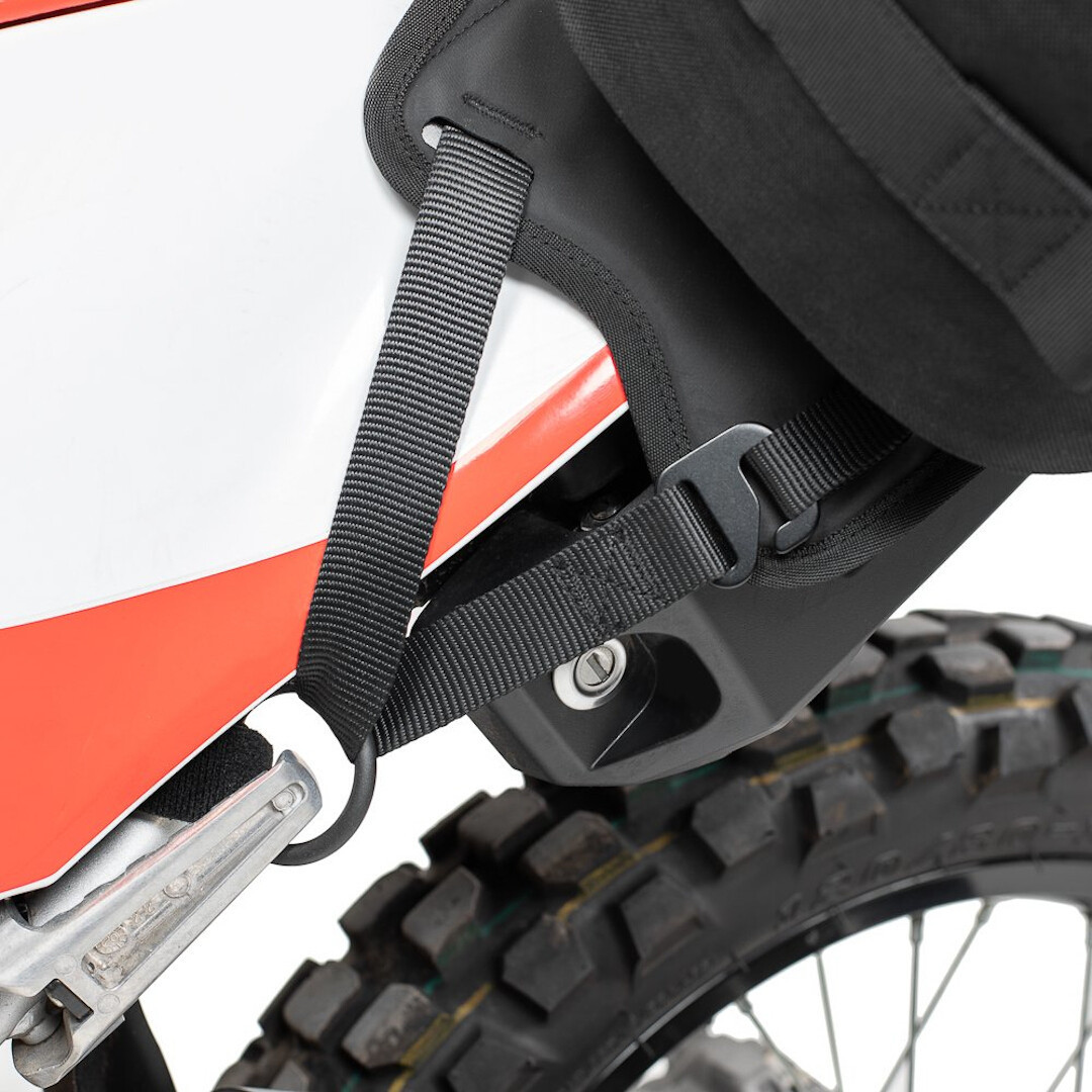 Kriega OS-Base Honda CRF300 Monteringssystem Figur 6