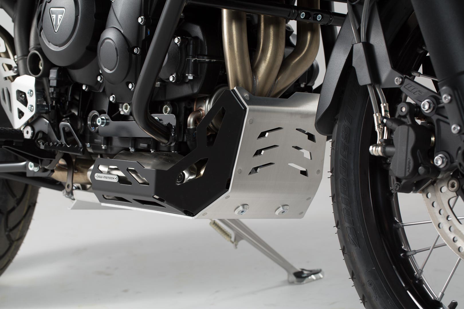 Protecție motorului SW-Motech - Negru/Argintiu. Modelele Triumph Tiger 800 (10-). Figura 3