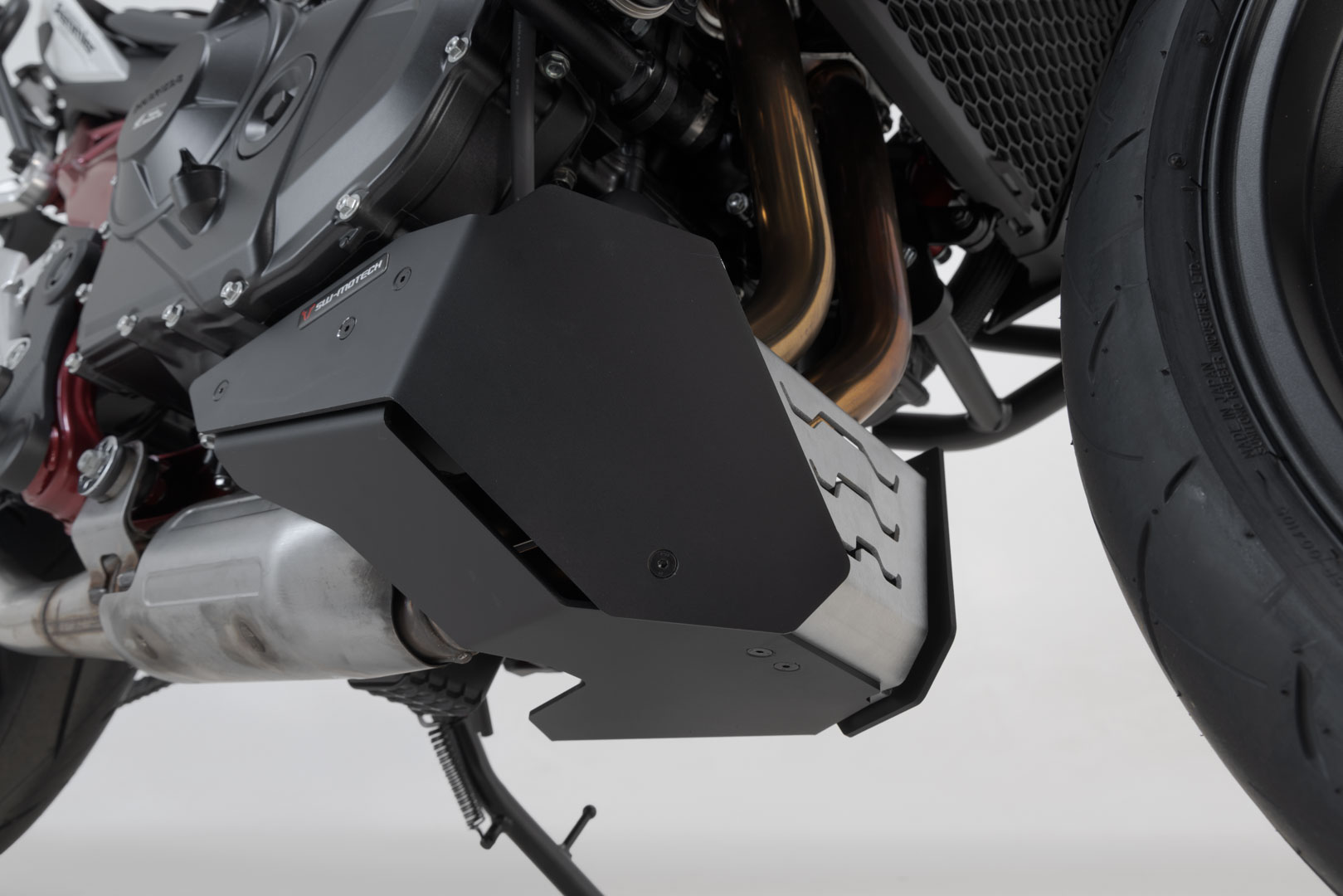 Spoiler dianteiro SW-Motech - Honda CB750 Hornet (22-). Figura 3