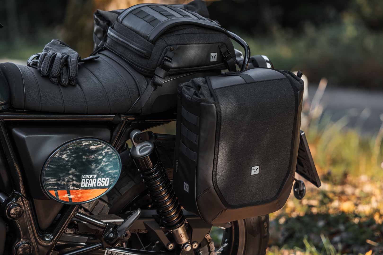 SW-Motech Legend Gear Side Bag 16L - Svart. För V-LOC Figur 2