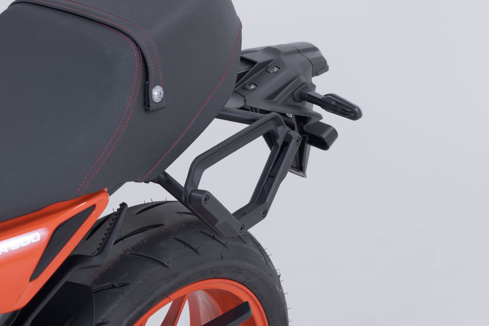SW-Motech V-LOC Side Carrier vänster - Yamaha XSR900 (21-), XSR900 GP (23-). Figur 3