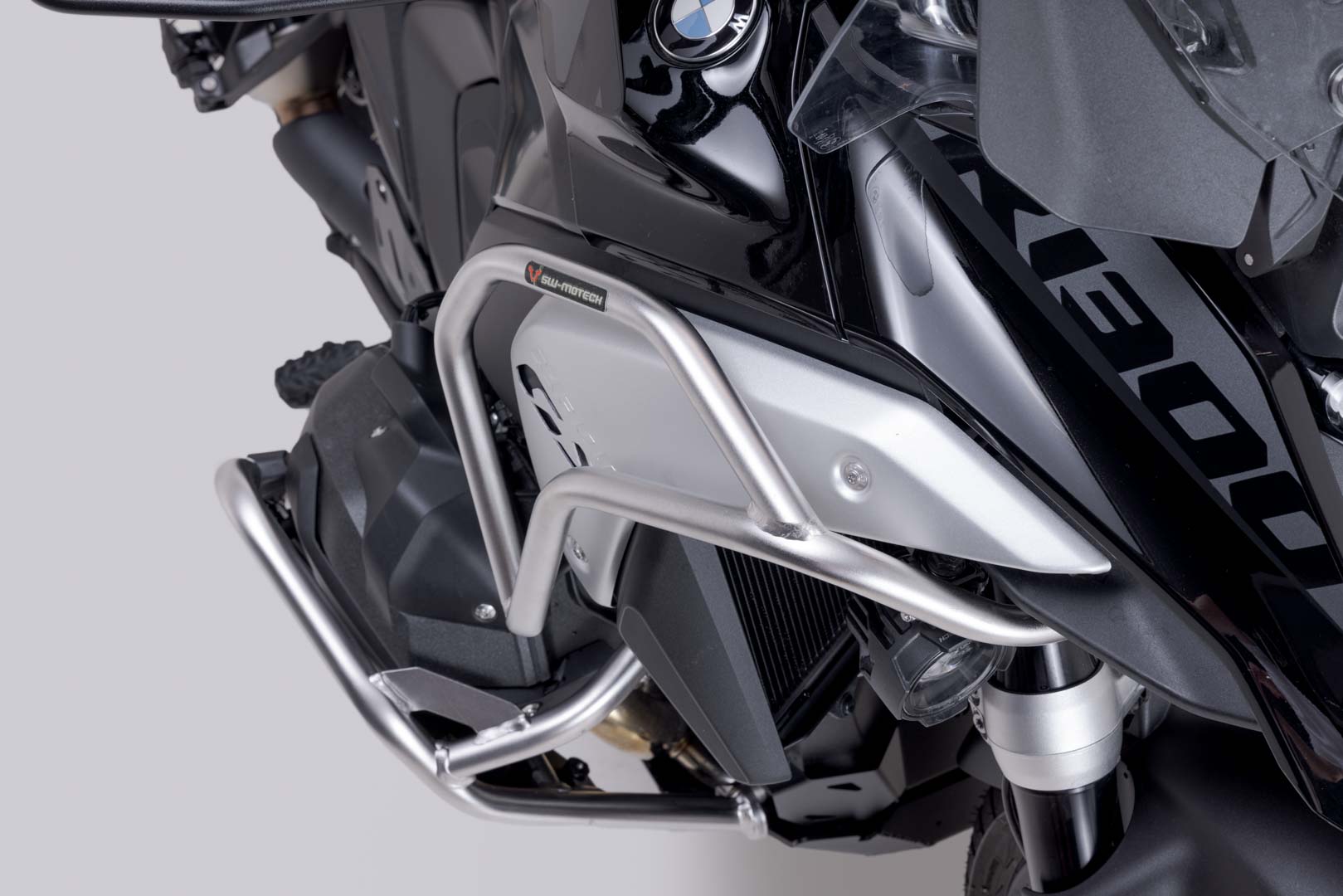 SW-Motech Övre krockbåge - Rostfritt stål. BMW R 1300 GS (23-). För OEM SBL. Figur 4