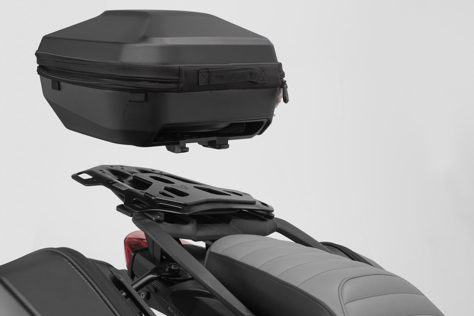 Sistem topcase SW-Motech URBAN ABS - Negru. BMW R1200GS (12-18), R1250GS (18-). Figura 1