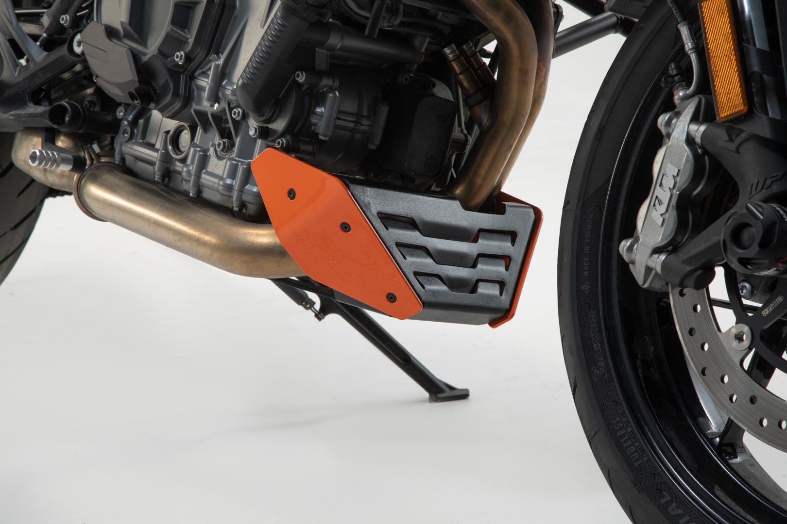 SW-Motech Front spoiler - KTM 790 Duke (18-) / 890 Duke R (19-), 890 SM T. Figure 1