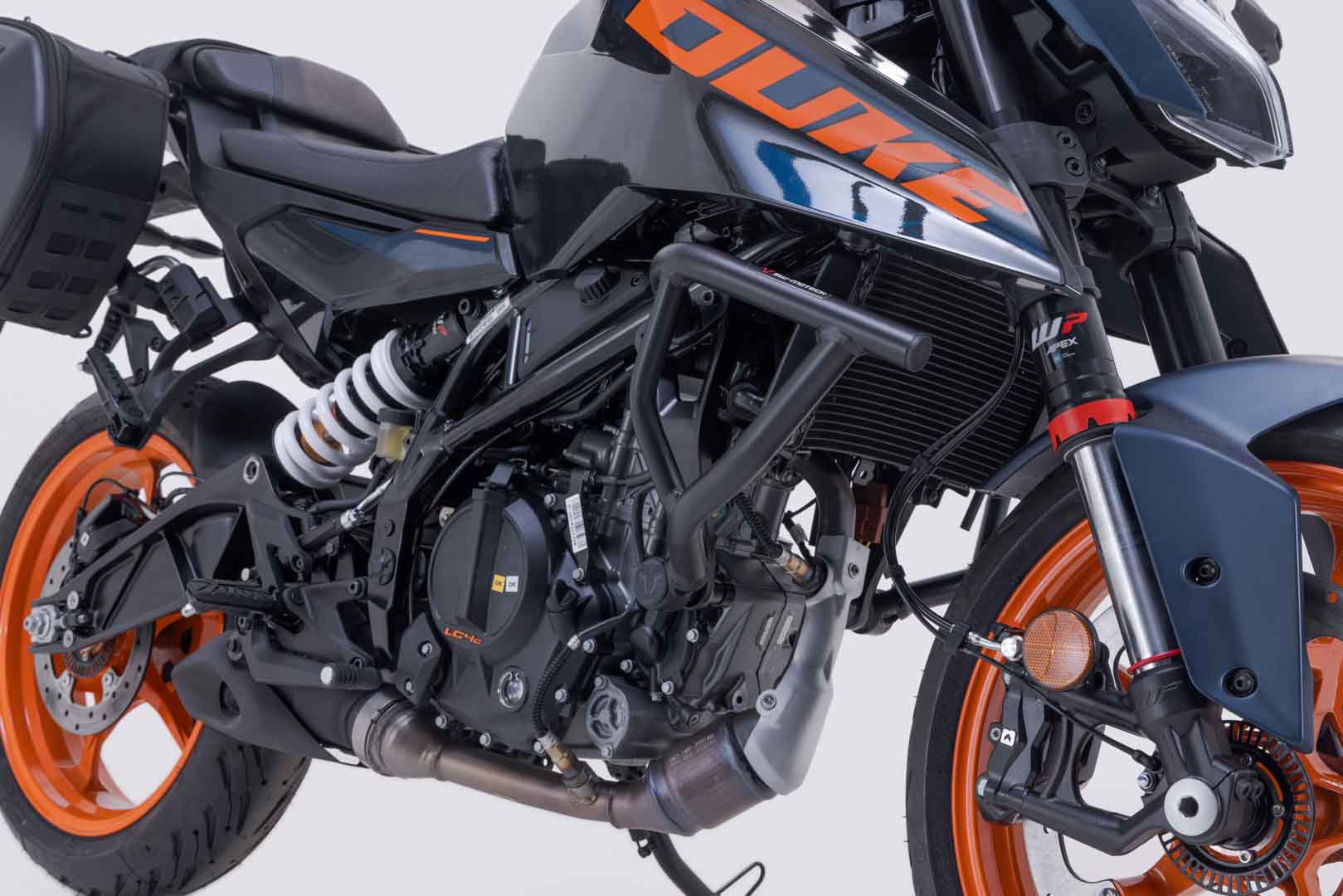 SW-Motech Crash bar - Negru. 125/390 Duke (23-), Svartpil/Vitpil 401. Figura 2