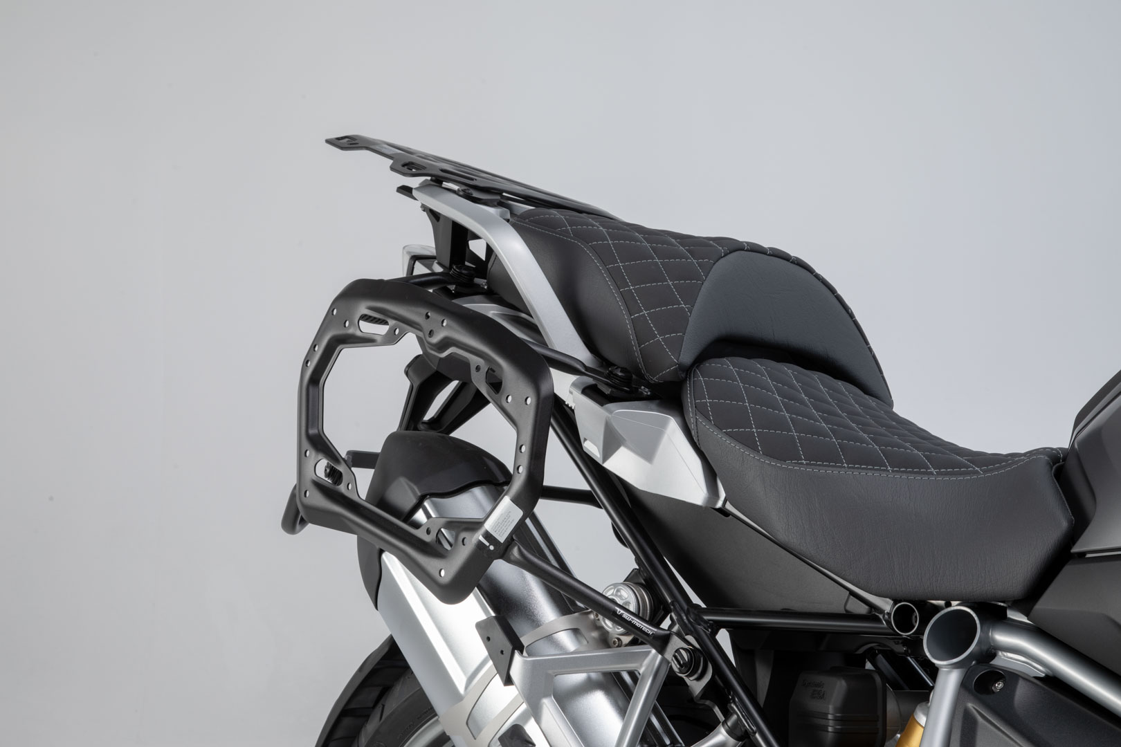 SW-Motech AERO sistem de carcasă laterală ABS - 2x25 l. BMW R1200GS (12-18), R1250GS (18-). Figura 3