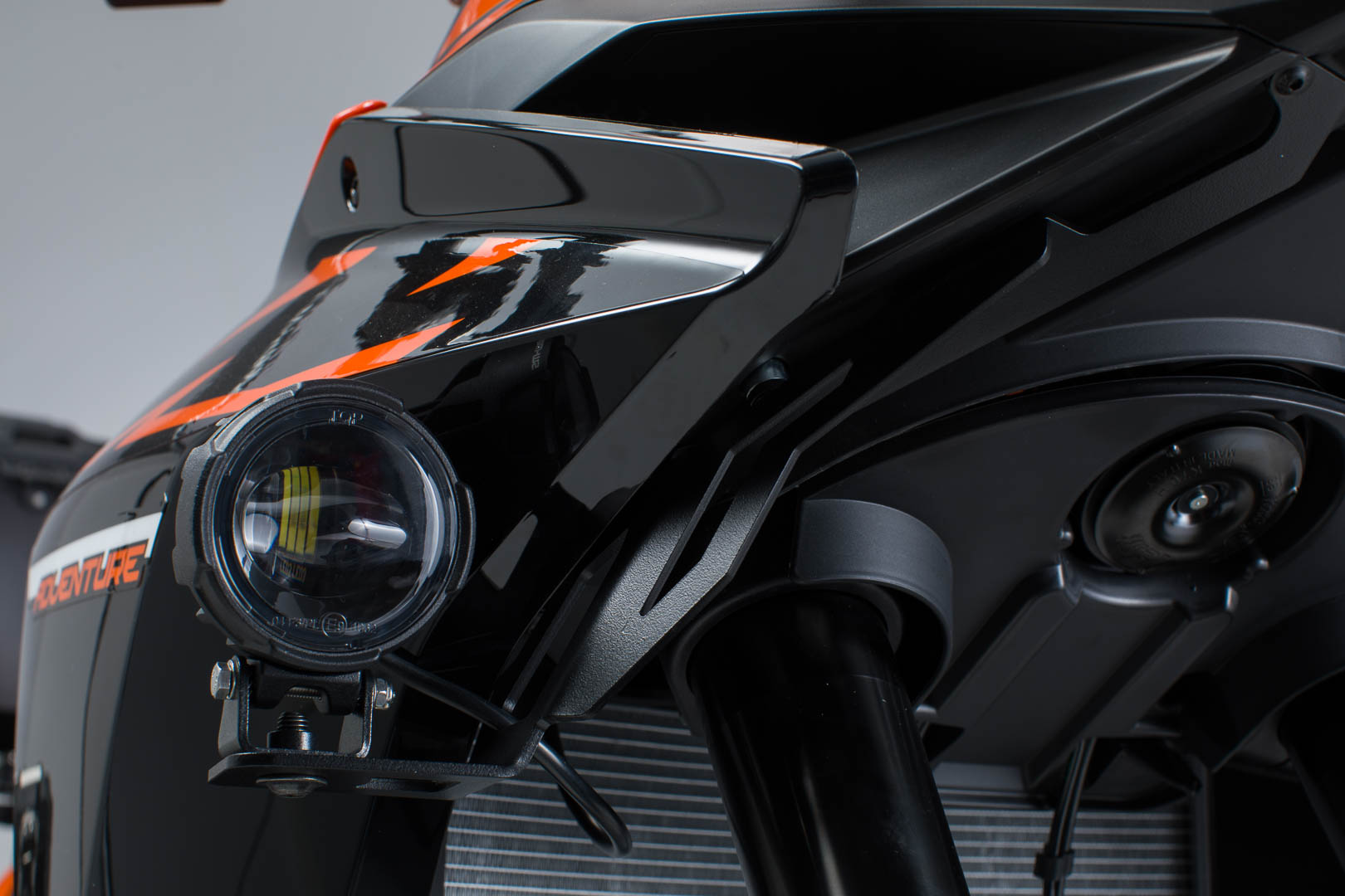 Suporturi pentru lumini SW-Motech - Negru. KTM 1050/1090 Adv., 1190 Adv./R. Figura 4